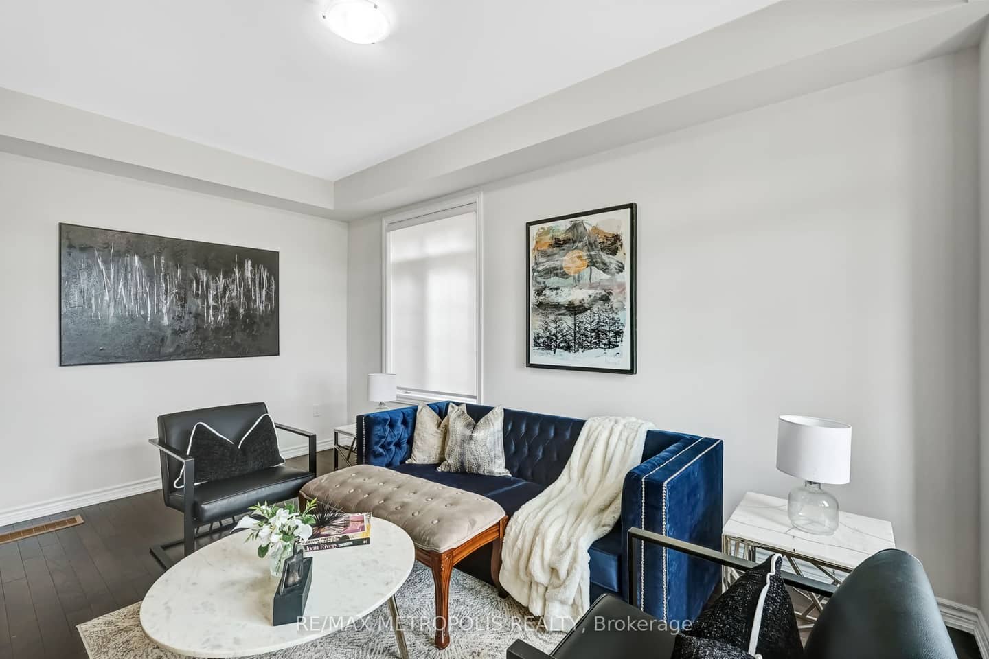 15 Douglas Kemp Crescent, Clarington, ON L1C 7E3