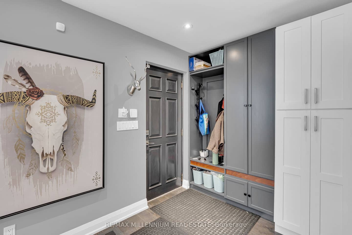 16 Sultana Avenue, Toronto, ON M6A 1S8