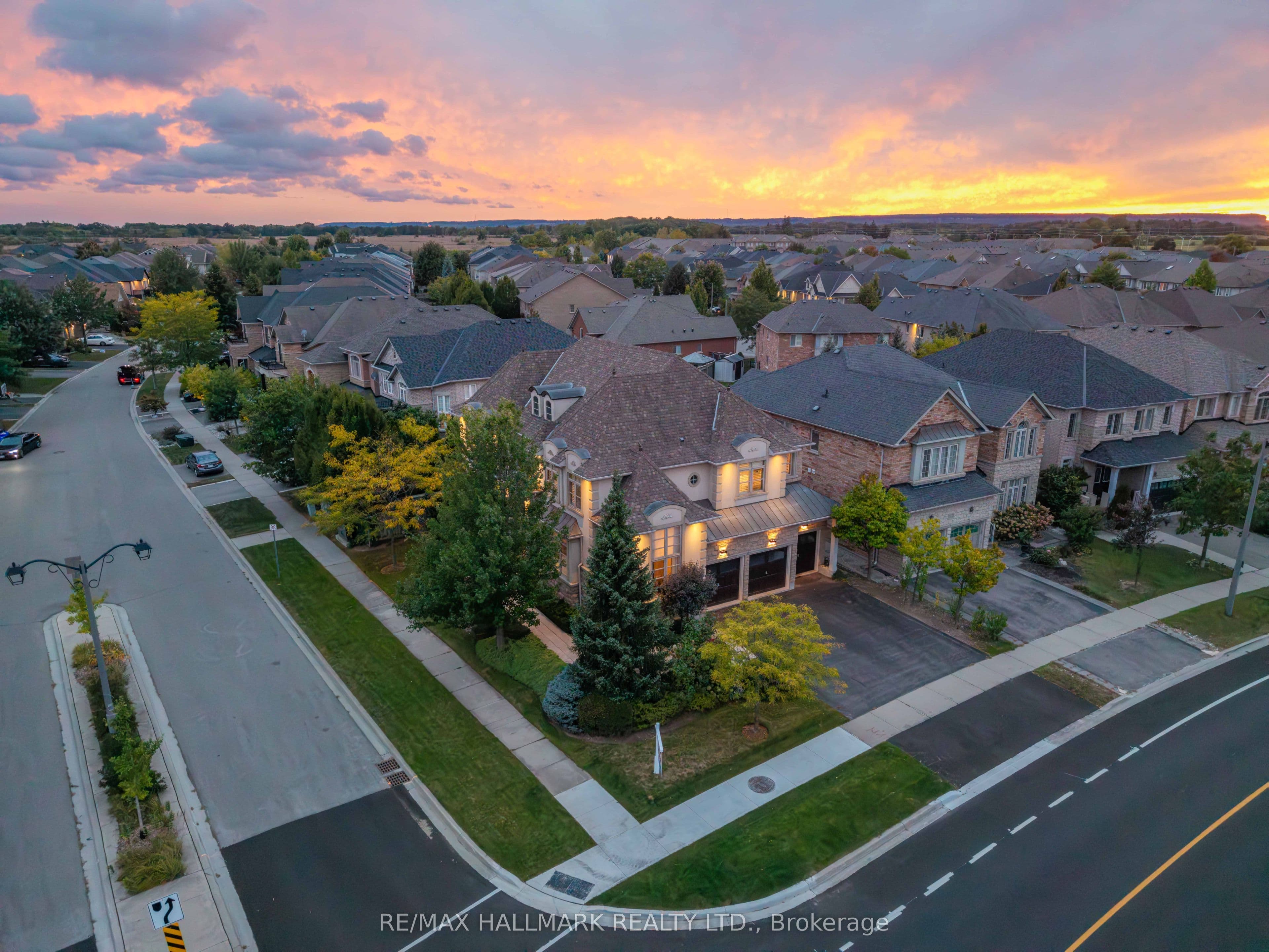 3458 Skipton Lane, Oakville, ON L6M 0K1