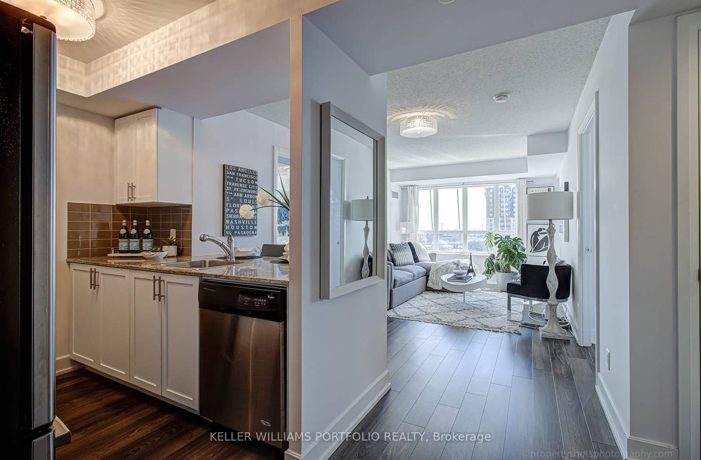 6 Eva Road 706, Toronto, ON M9C 0B1