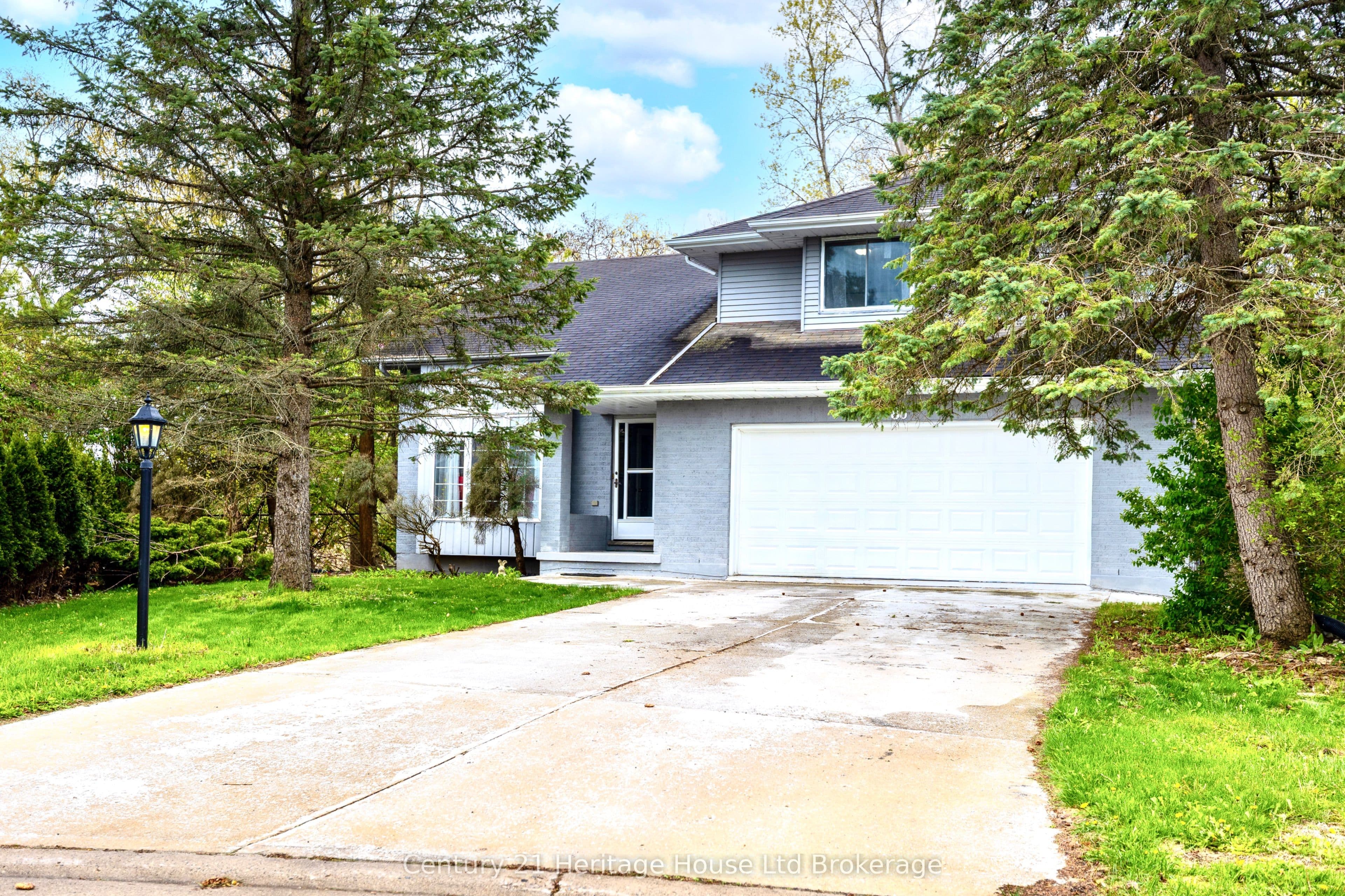 86 Lysanda Court, London South, ON N5Z 4L4