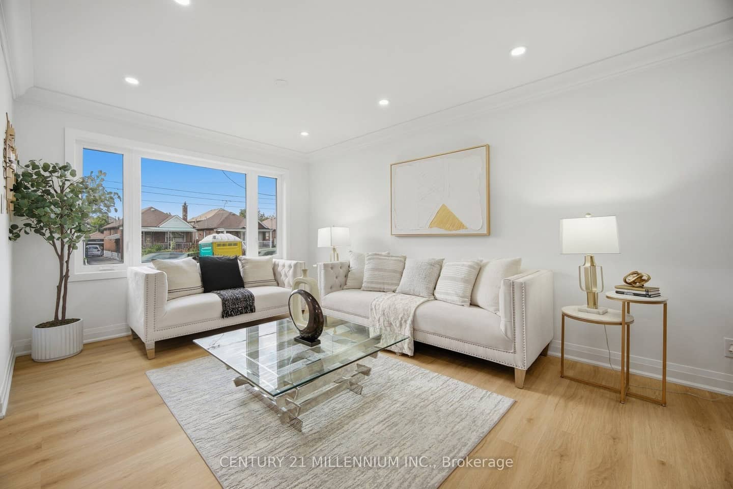 1781 Keele Street, Toronto, ON M6M 3X2