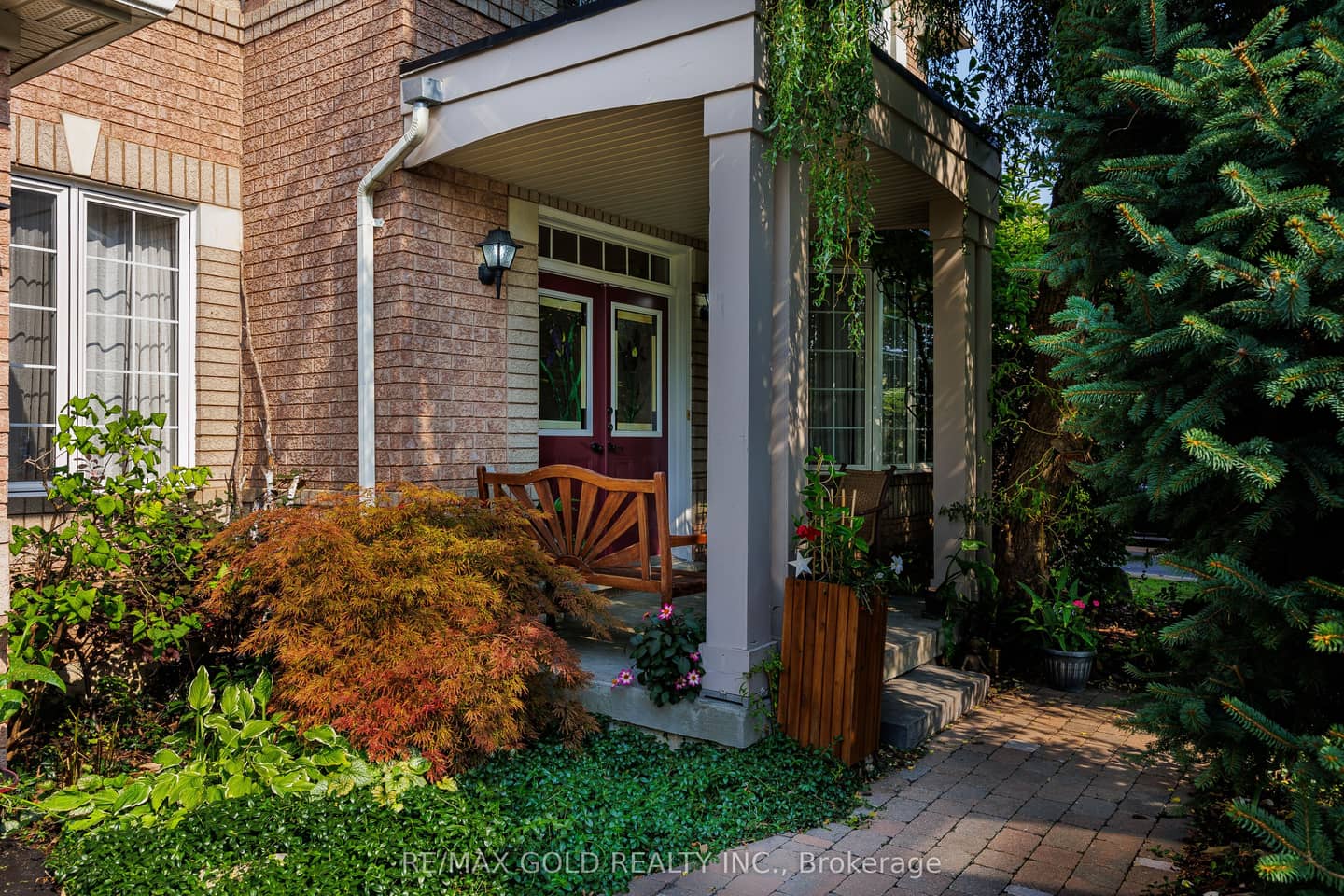 40 Maldives Crescent, Brampton, ON L6P 1L3