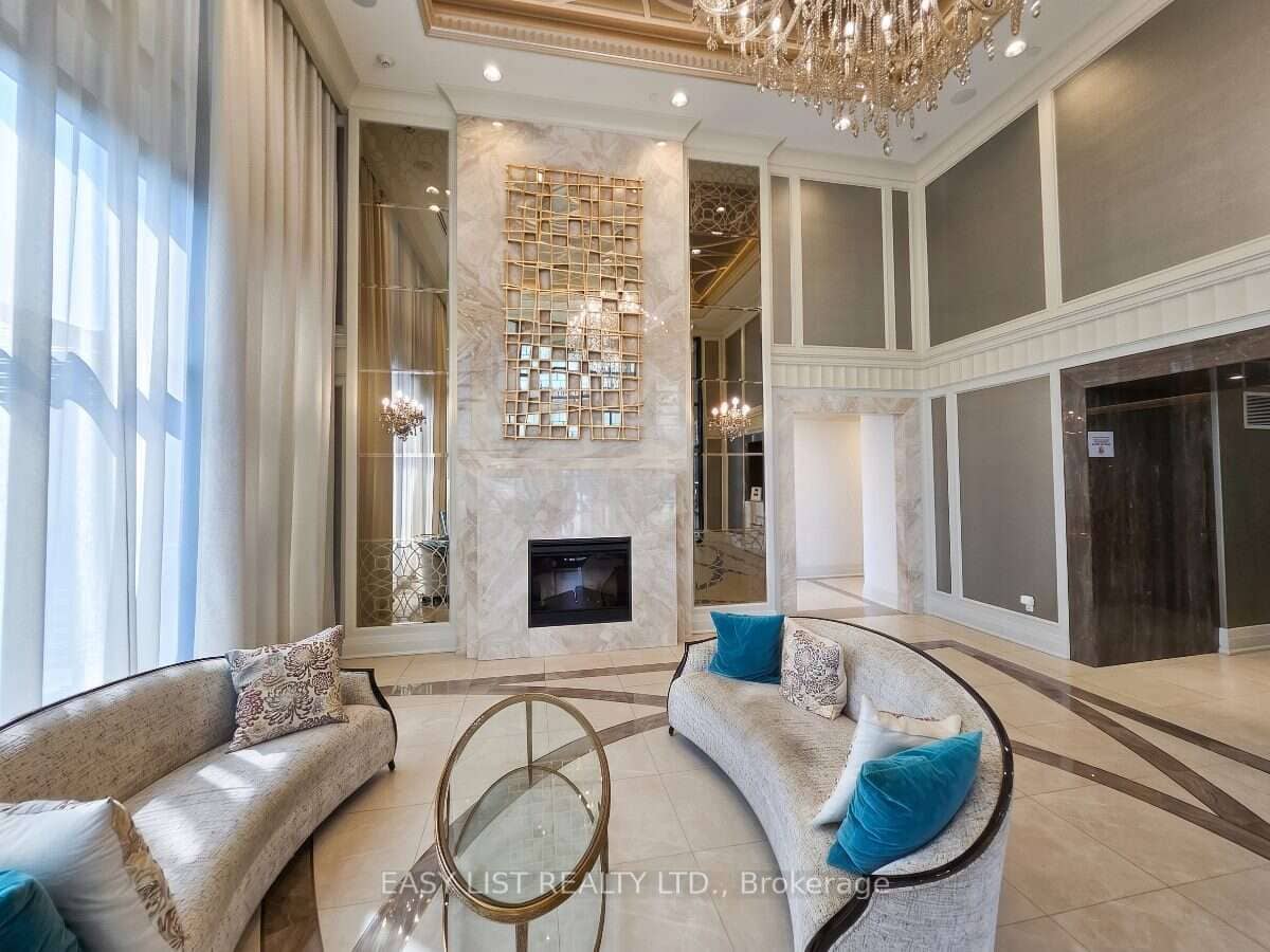 9075 Jane Street 706, Vaughan, ON L4K 0L7