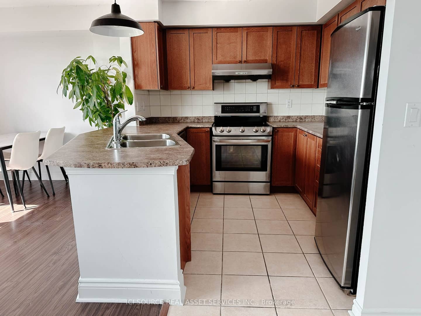 935 Sheppard Avenue W 901, Toronto, ON M3H 2T7