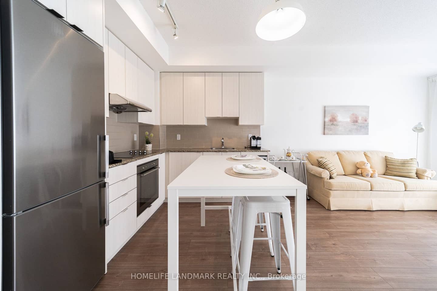 50 Ann O'Reilly Road 1807, Toronto, ON M2J 0C9