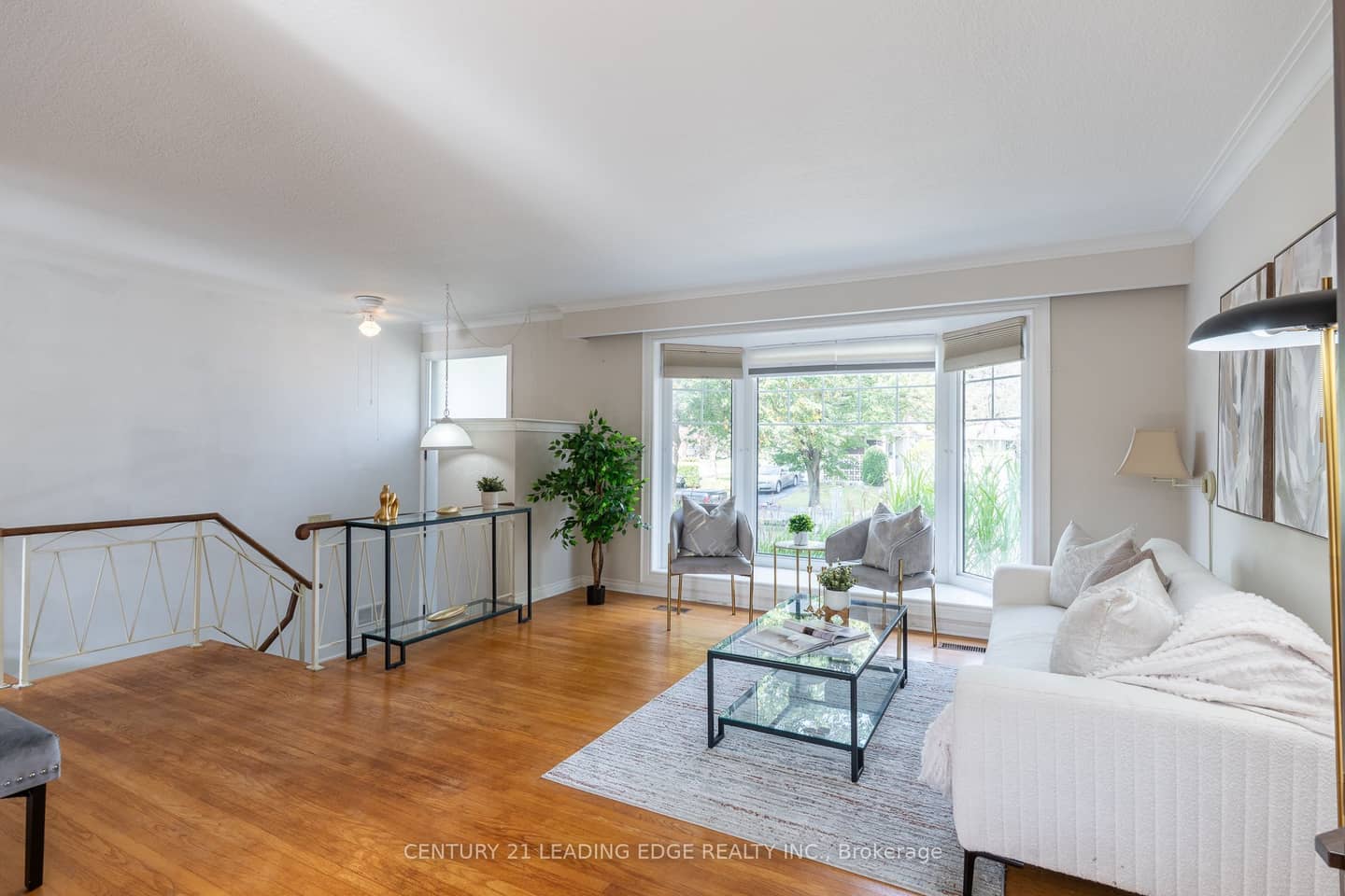 18 Horizon Crescent, Toronto, ON M1T 2G3