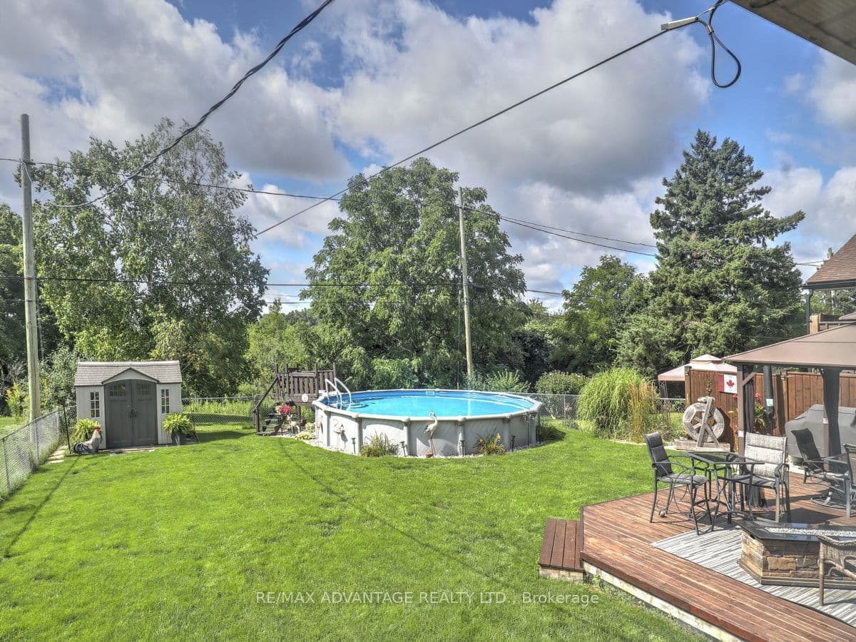 45 Agincourt Gardens, London South, ON N5Z 4E5