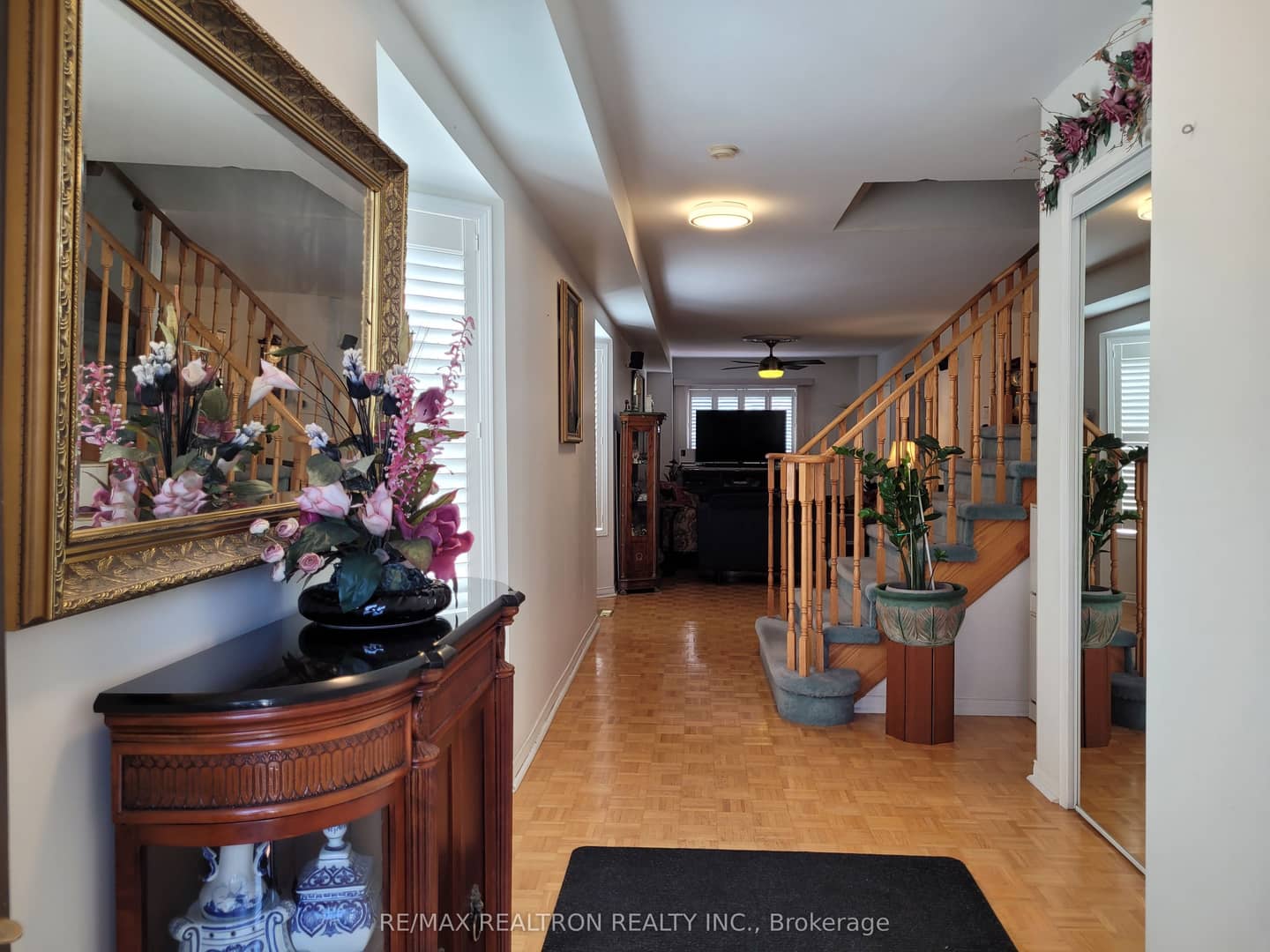 6 Echo Glen Road, Toronto, ON M1G 3W2