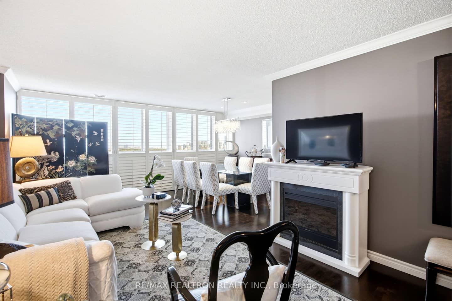 3000 Bathurst Street PH3, Toronto, ON M6B 3B4