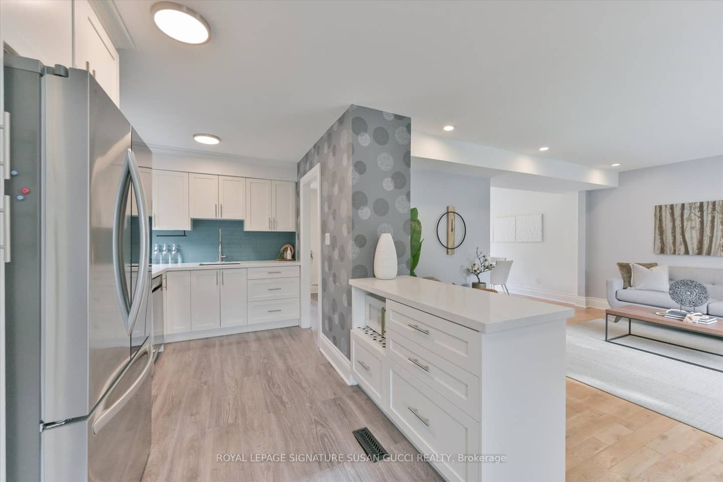29 Topham Road, Toronto, ON M4B 3K3
