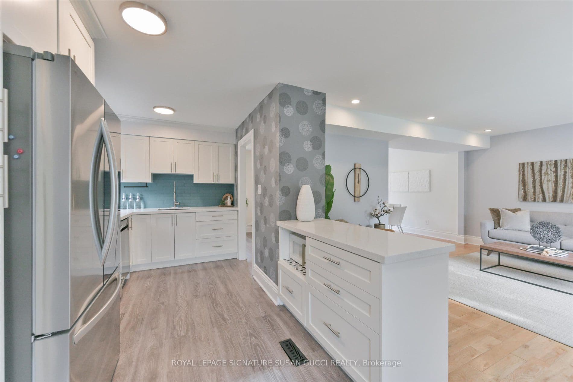 29 Topham Road, Toronto, ON M4B 3K3