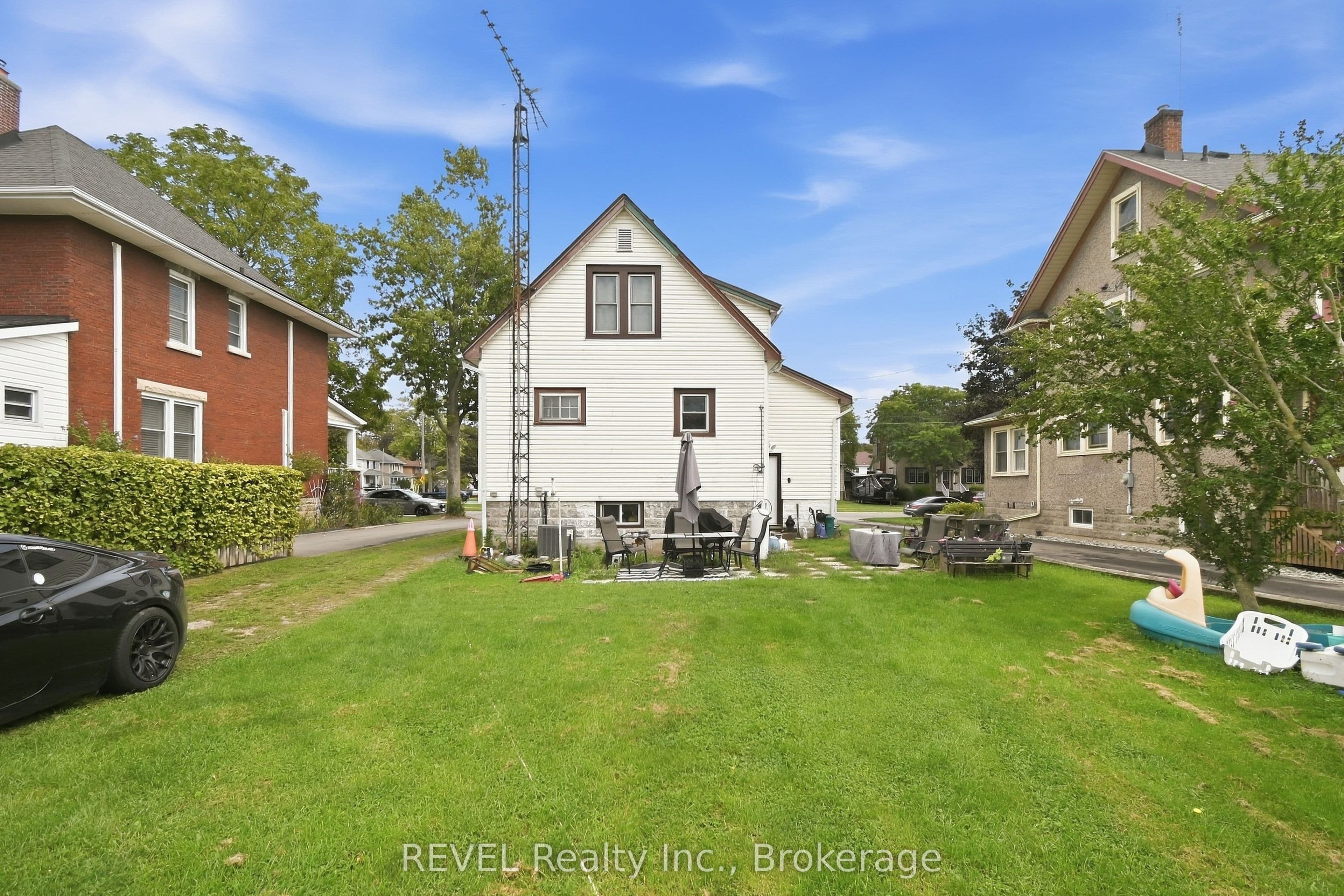 116 Steele Street, Port Colborne, ON L3K 4X5