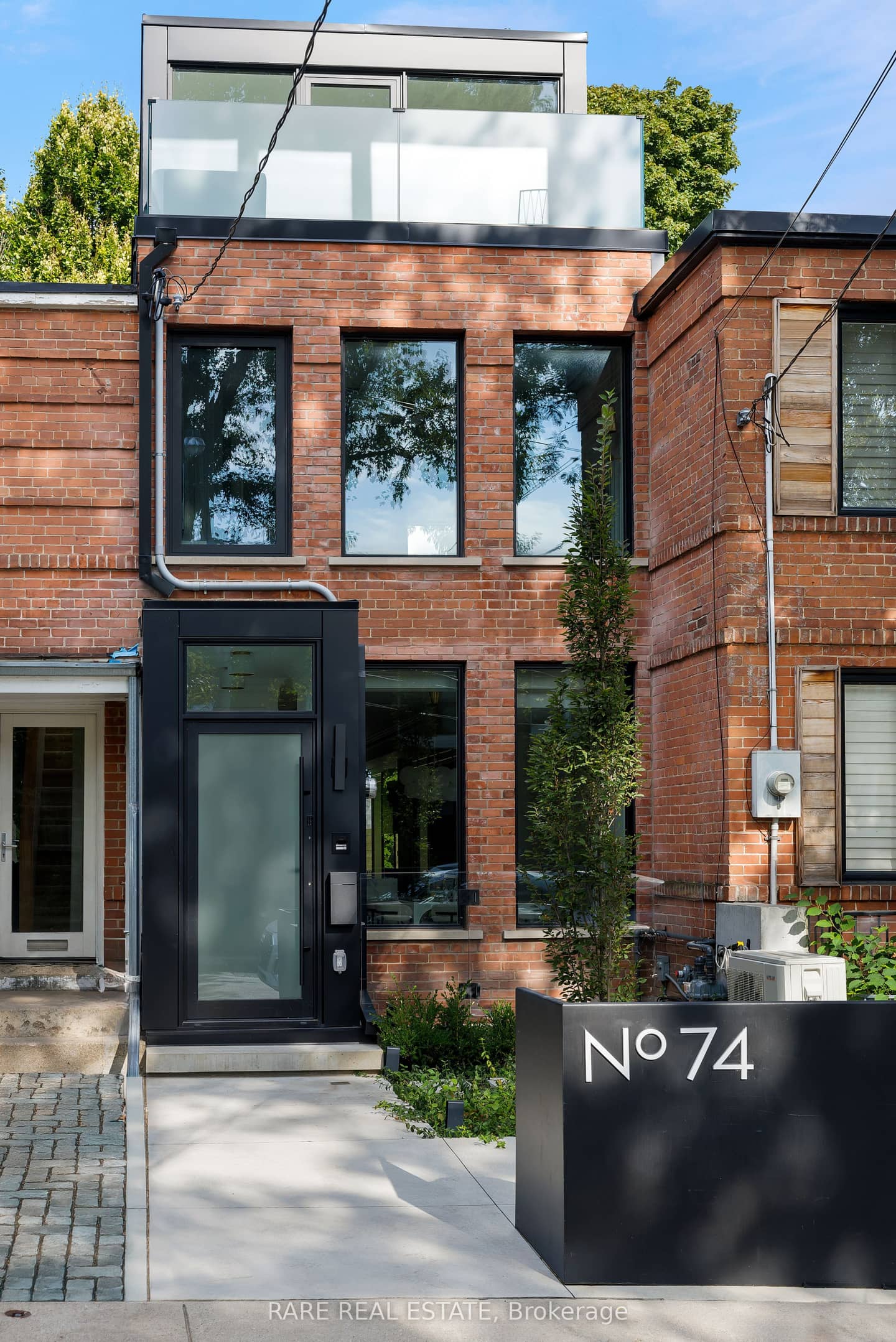 74 Summerhill Gardens, Toronto, ON M4T 1B4