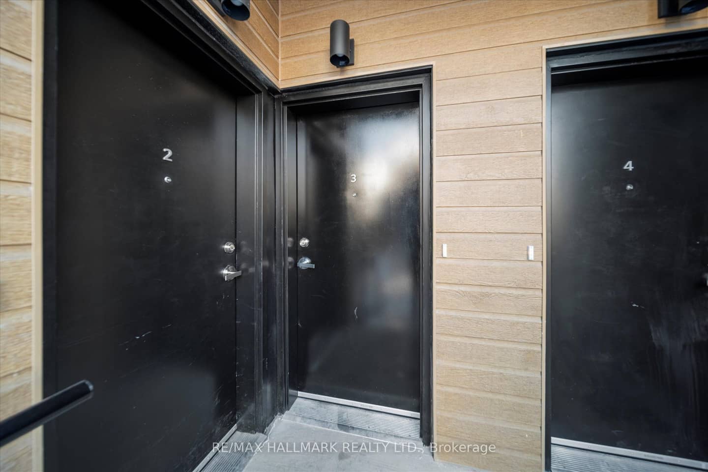 170 Clonmore Avenue 3, Toronto, ON M1N 0B9