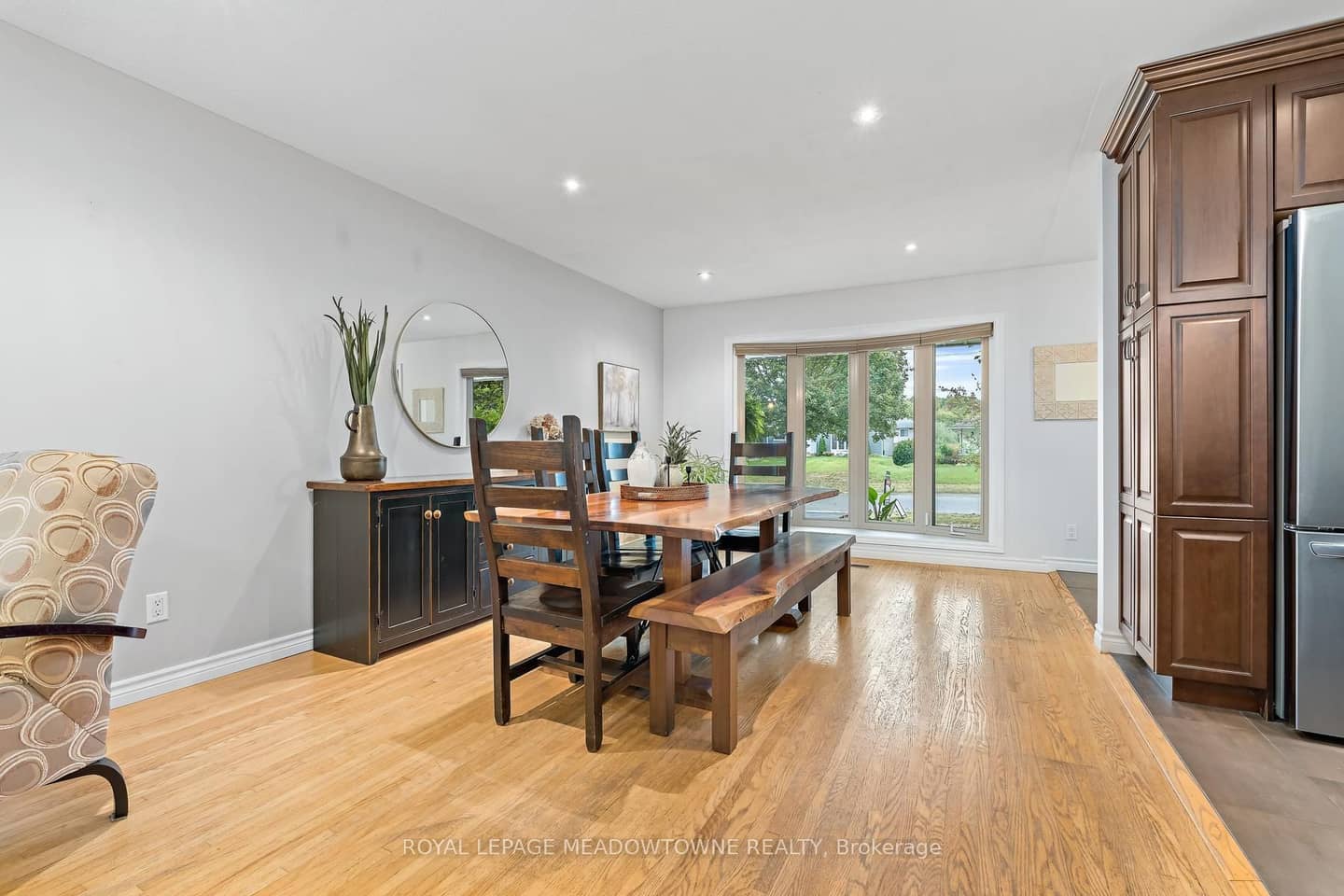 33 Fagan Drive, Halton Hills, ON L7G 4P4