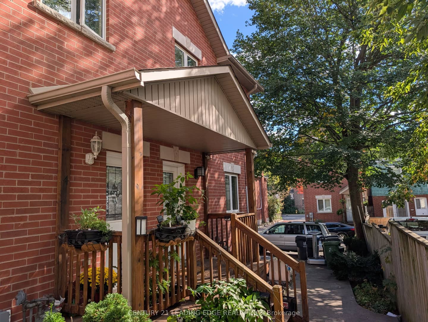 736 Kingston Road 3, Toronto, ON M4E 1R7