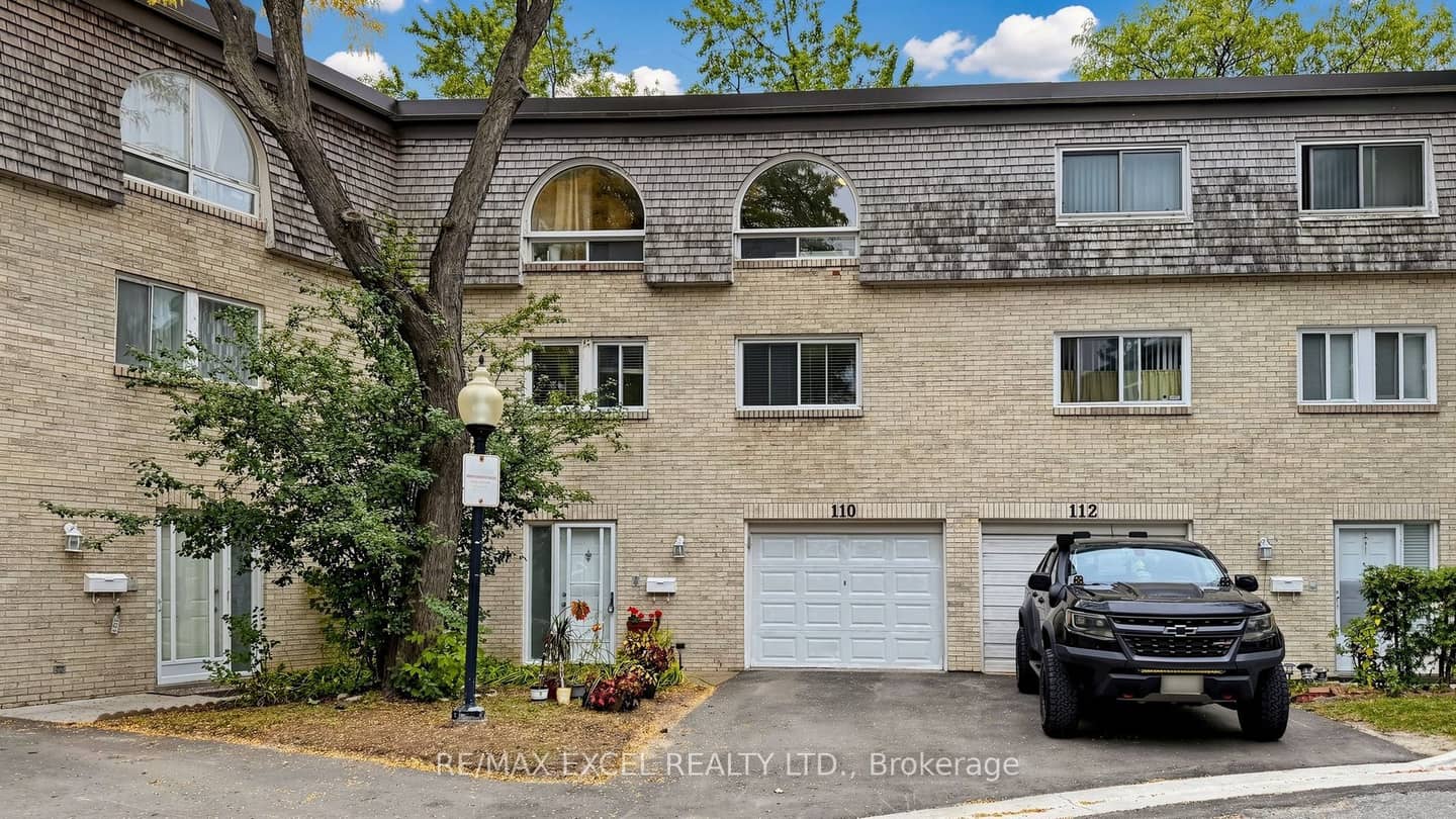 110 Courville Coach Way, Toronto, ON M2J 3V7