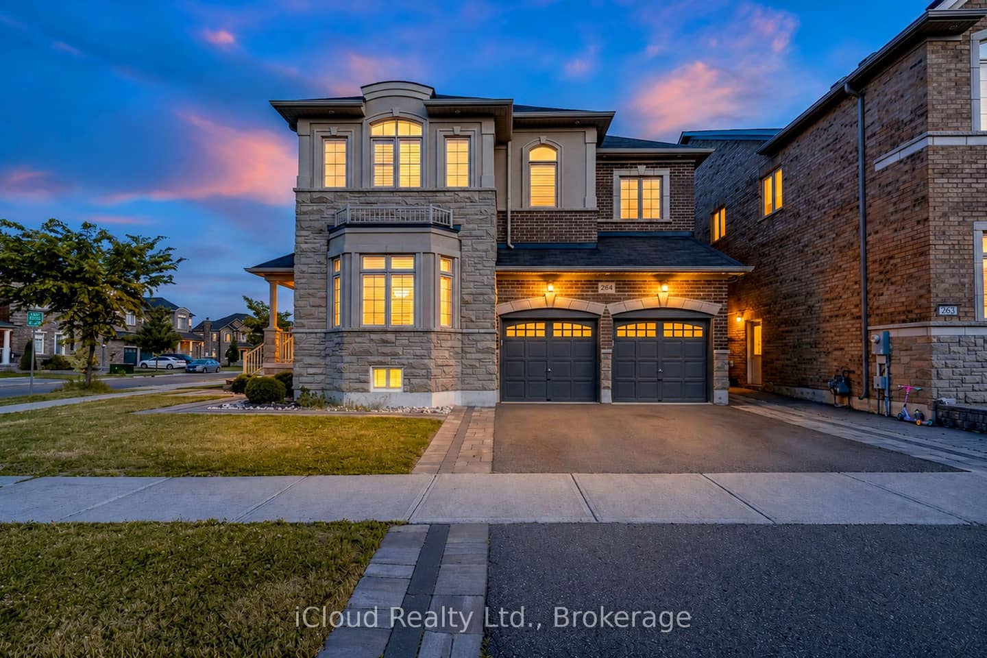 264 Etheridge Avenue, Milton, ON L9E 1H7