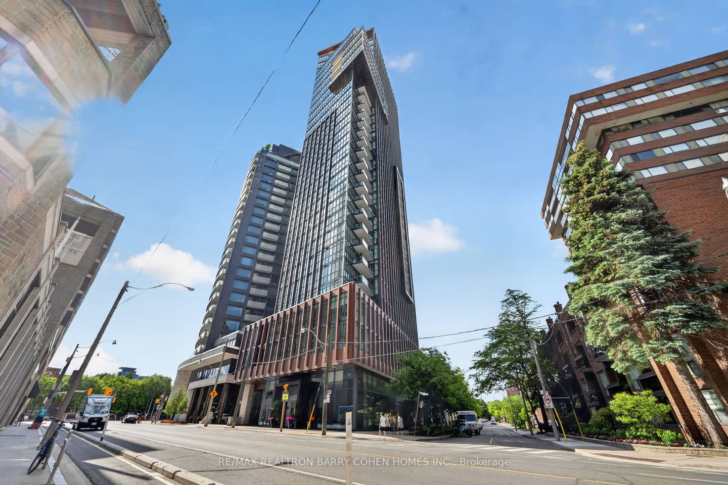 32 Davenport Road 303, Toronto, ON M5R 0B5