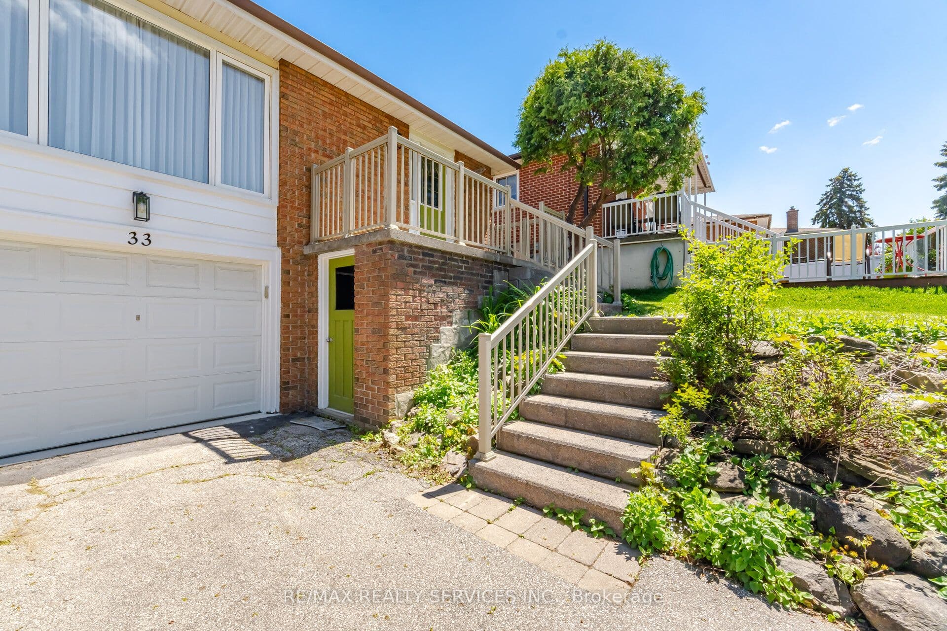 33 Hesp Drive, Caledon, ON L7E 2R5