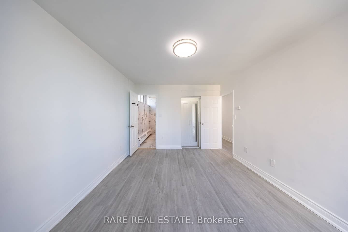 60 Pavane Linkway 914, Toronto, ON M3C 1A2