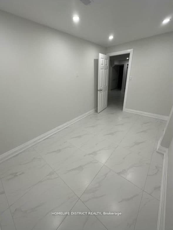 51 Sharpe Crescent, New Tecumseth, ON L0G 1W0