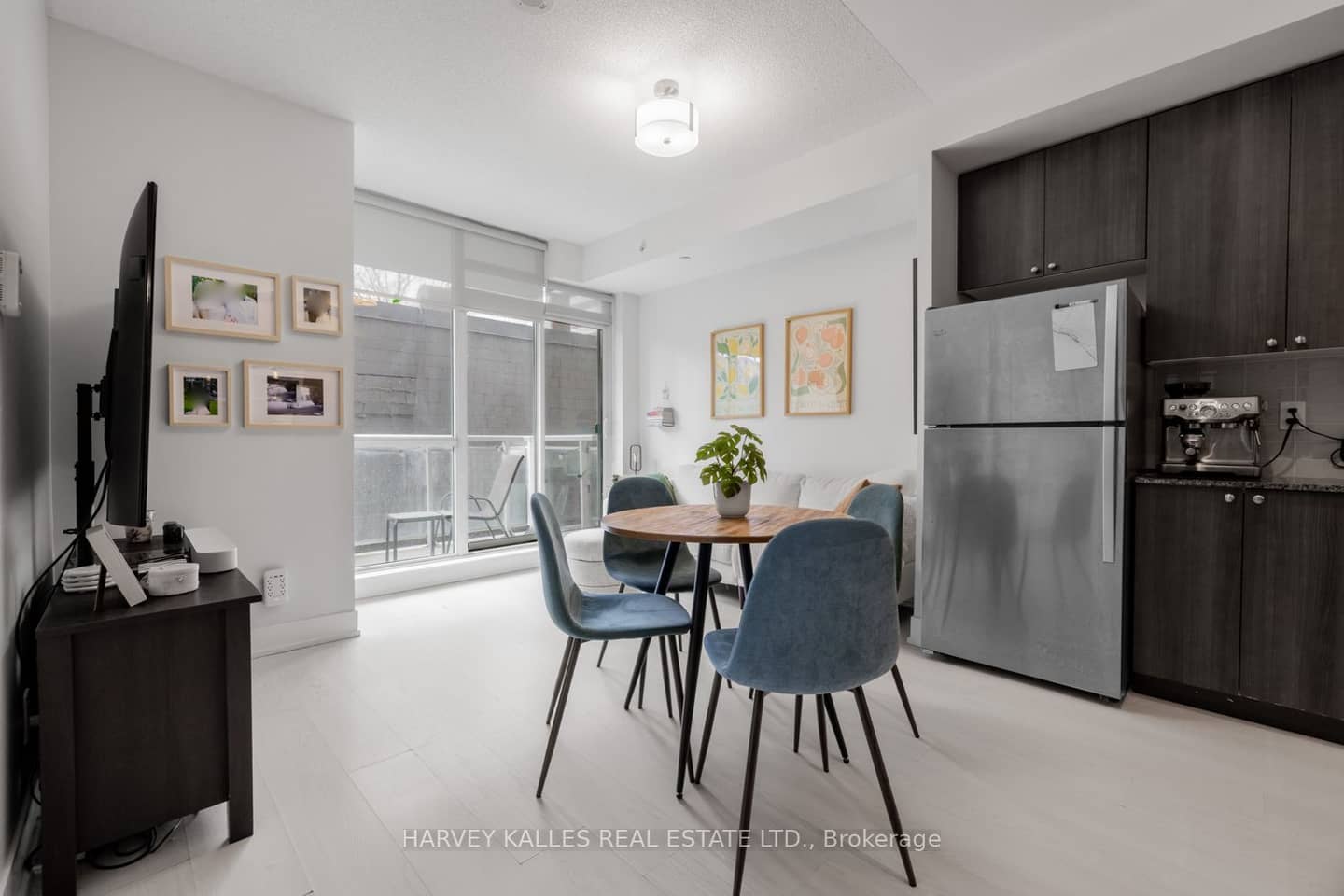 68 Merton Street 202, Toronto, ON M4S 1A1