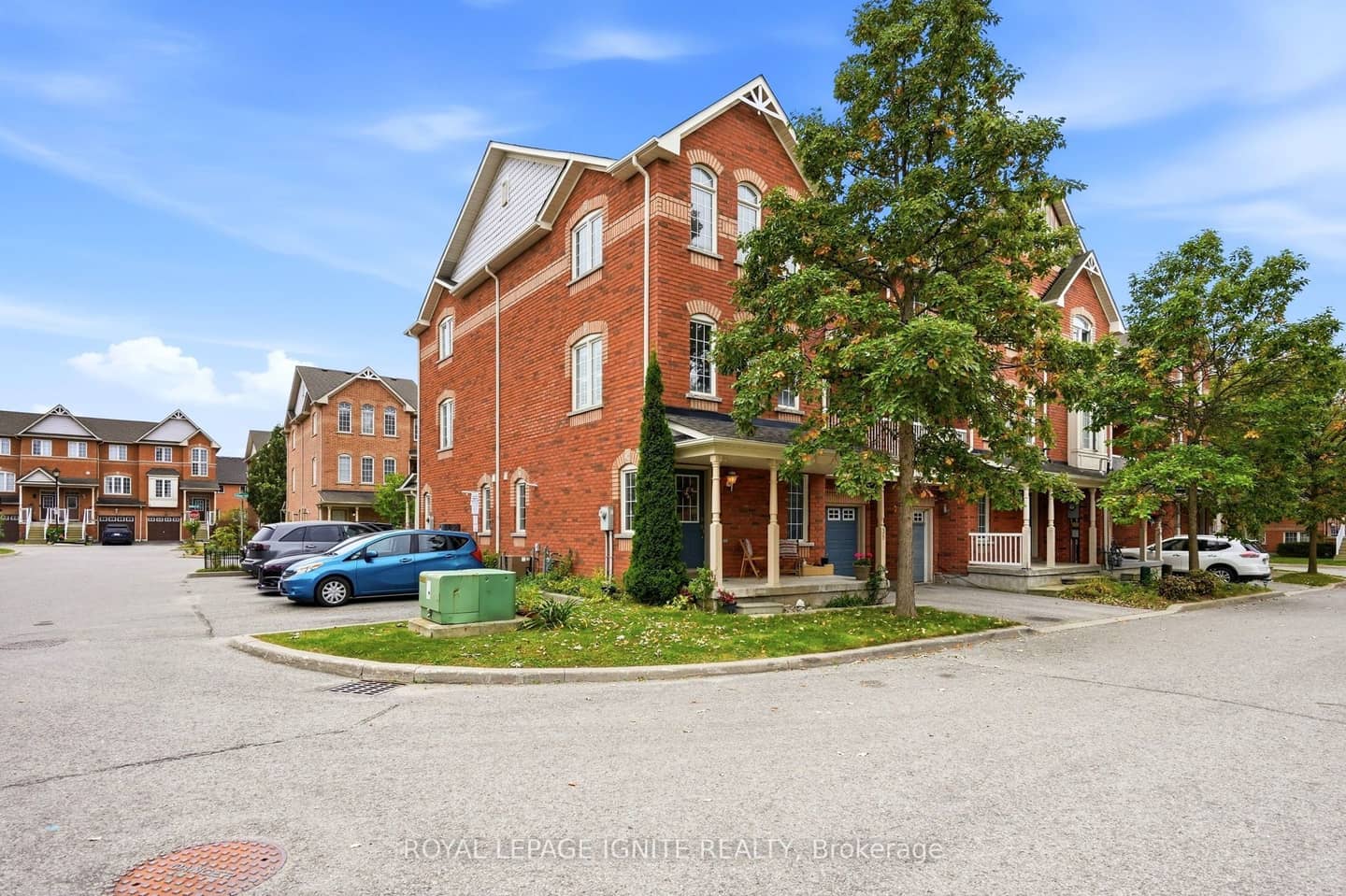 35 Wilkie Lane, Ajax, ON L1S 7S5