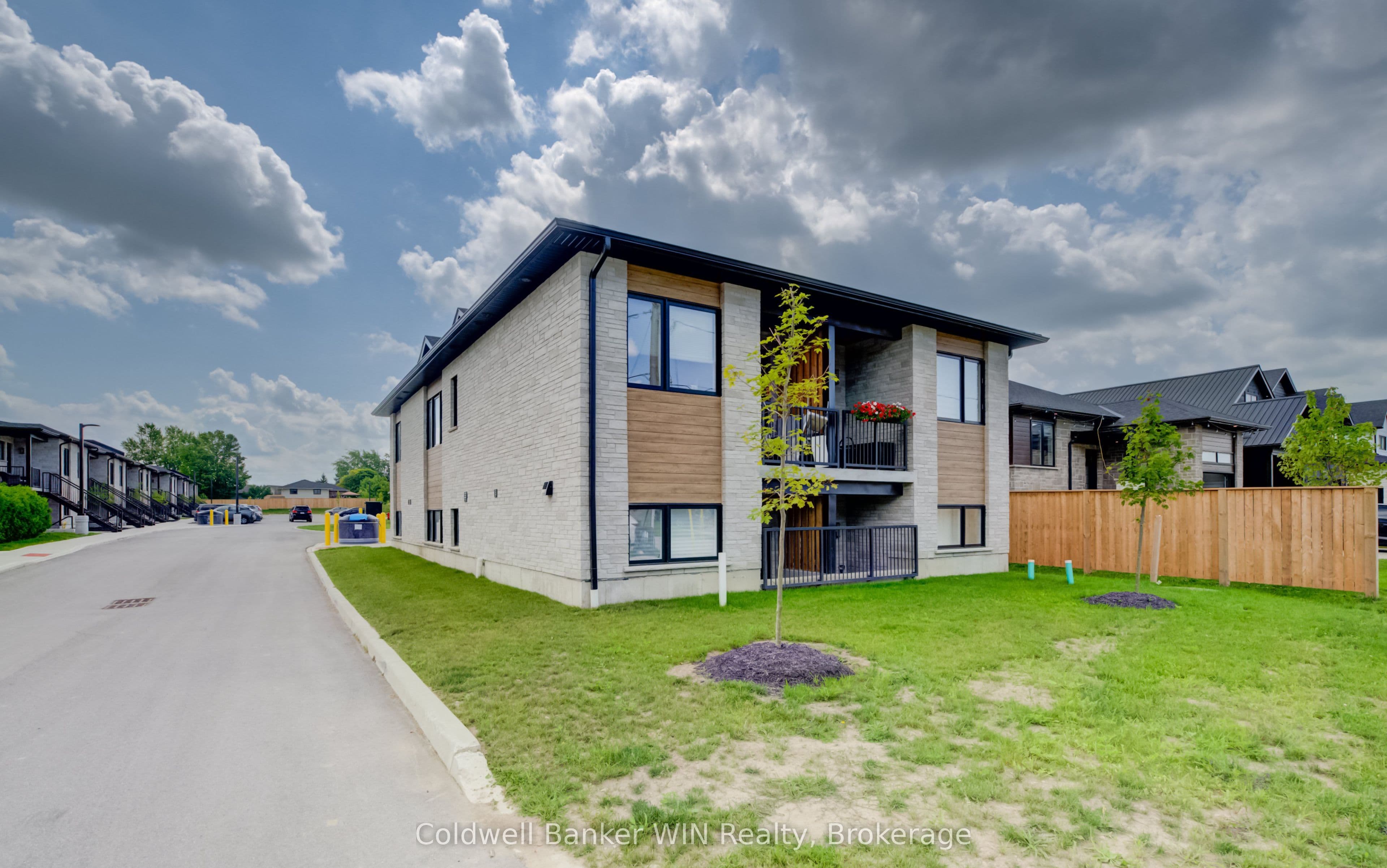 440 Wellington Street E 3, Wellington North, ON N0G 2L2