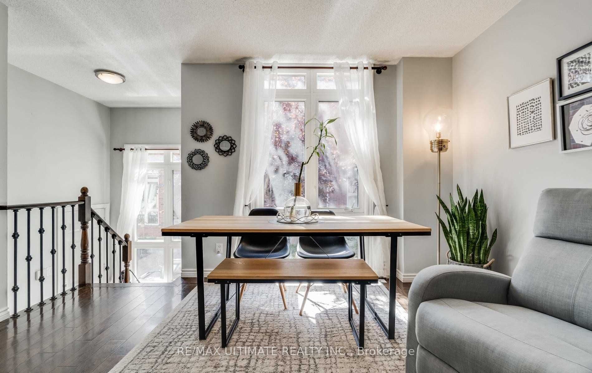 12 Sudbury Street 1404, Toronto, ON M6J 3W7