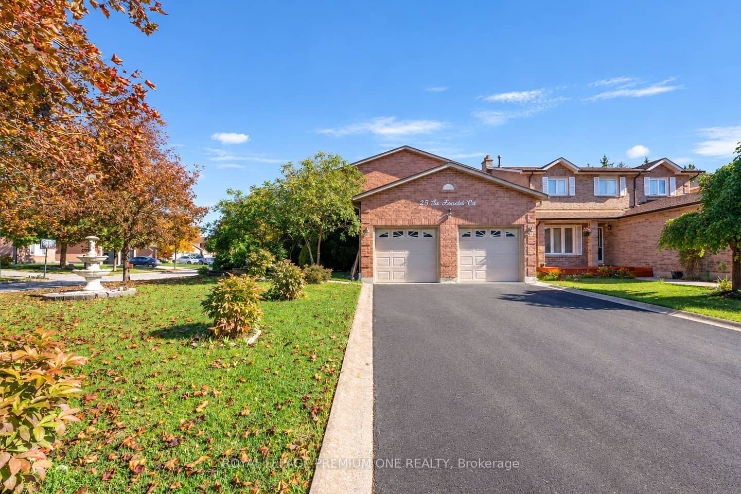 25 Sir Lancelot Court, Caledon, ON L7E 1N3
