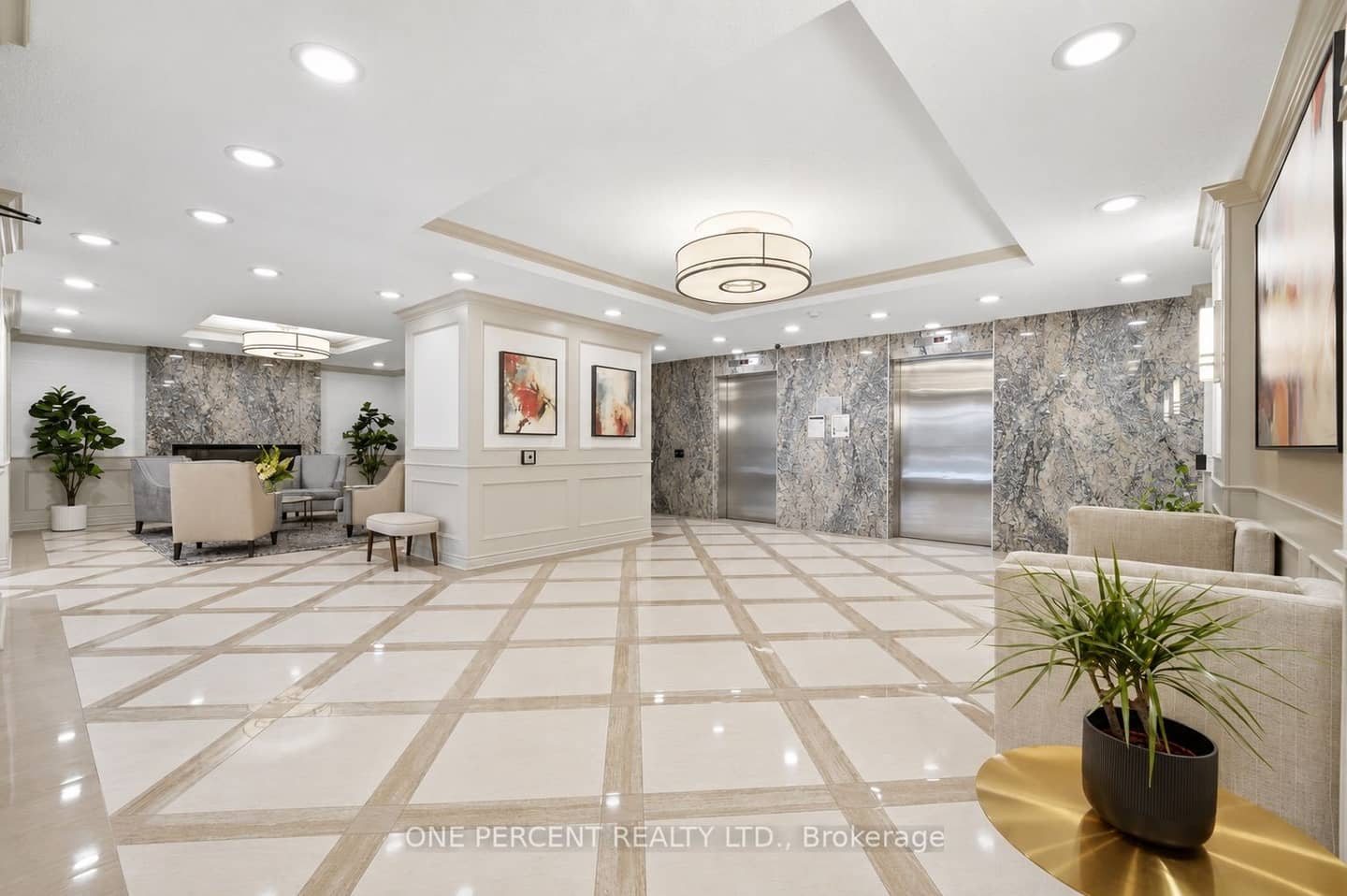 40 Baif Boulevard 302, Richmond Hill, ON L4C 5M9