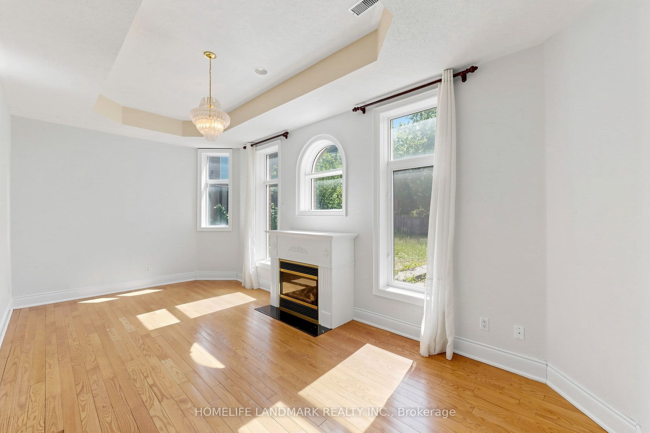 209 Redstone Road, Richmond Hill, ON L4S 2E2