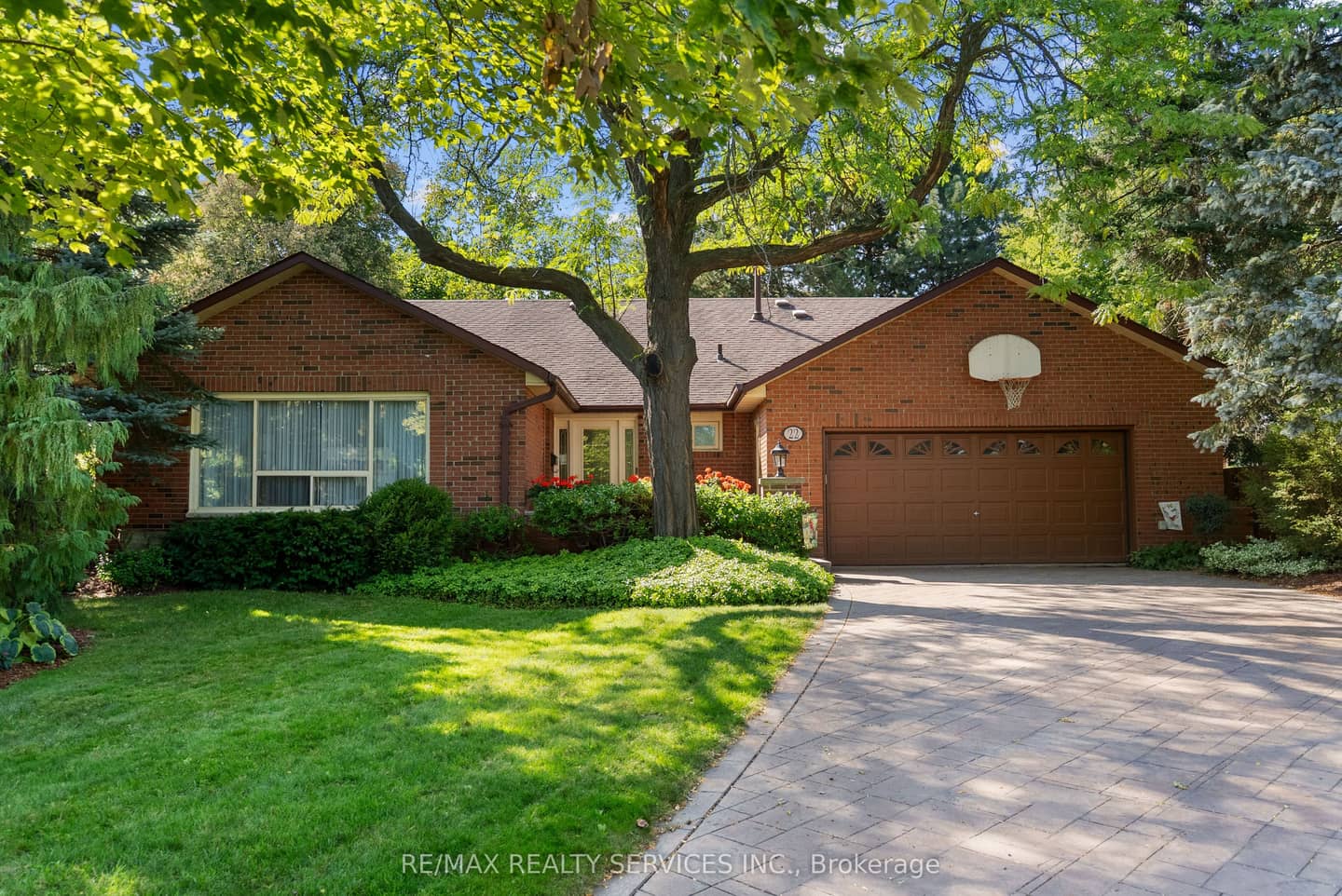 22 Oldham Crescent, Brampton, ON L6Z 1W3