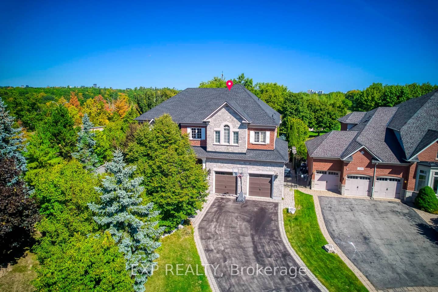 530 Golfview Court, Oakville, ON L6M 4W6