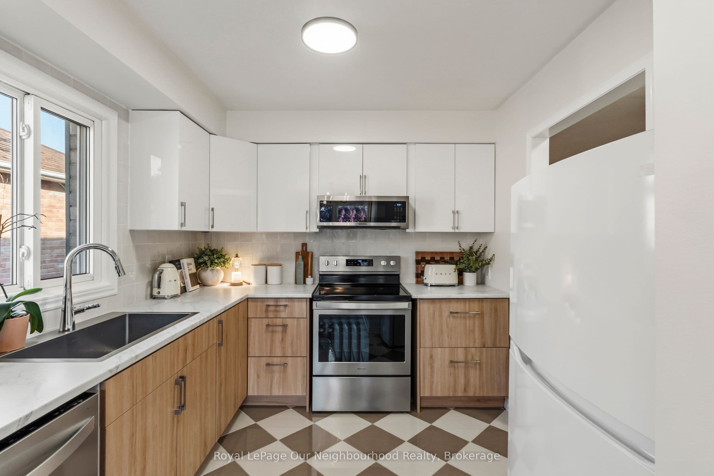 42 Glanville Crescent, Clarington, ON L1C 4L7