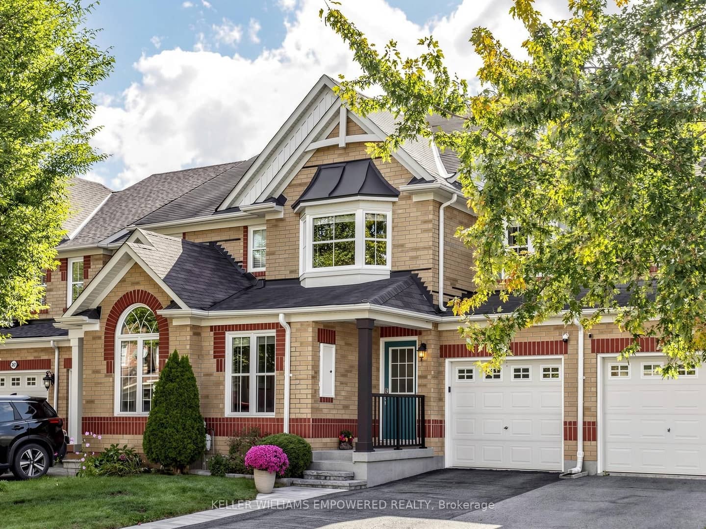 203 Chilcott Crescent, Newmarket, ON L3X 3G6