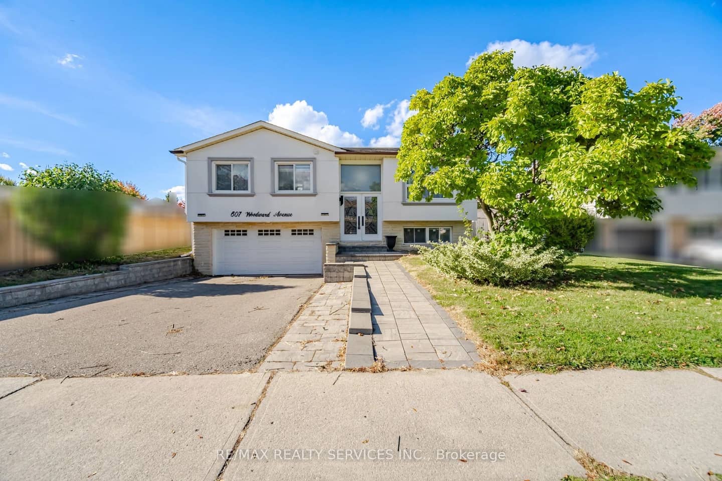607 Woodward Avenue, Milton, ON L9T 3K3