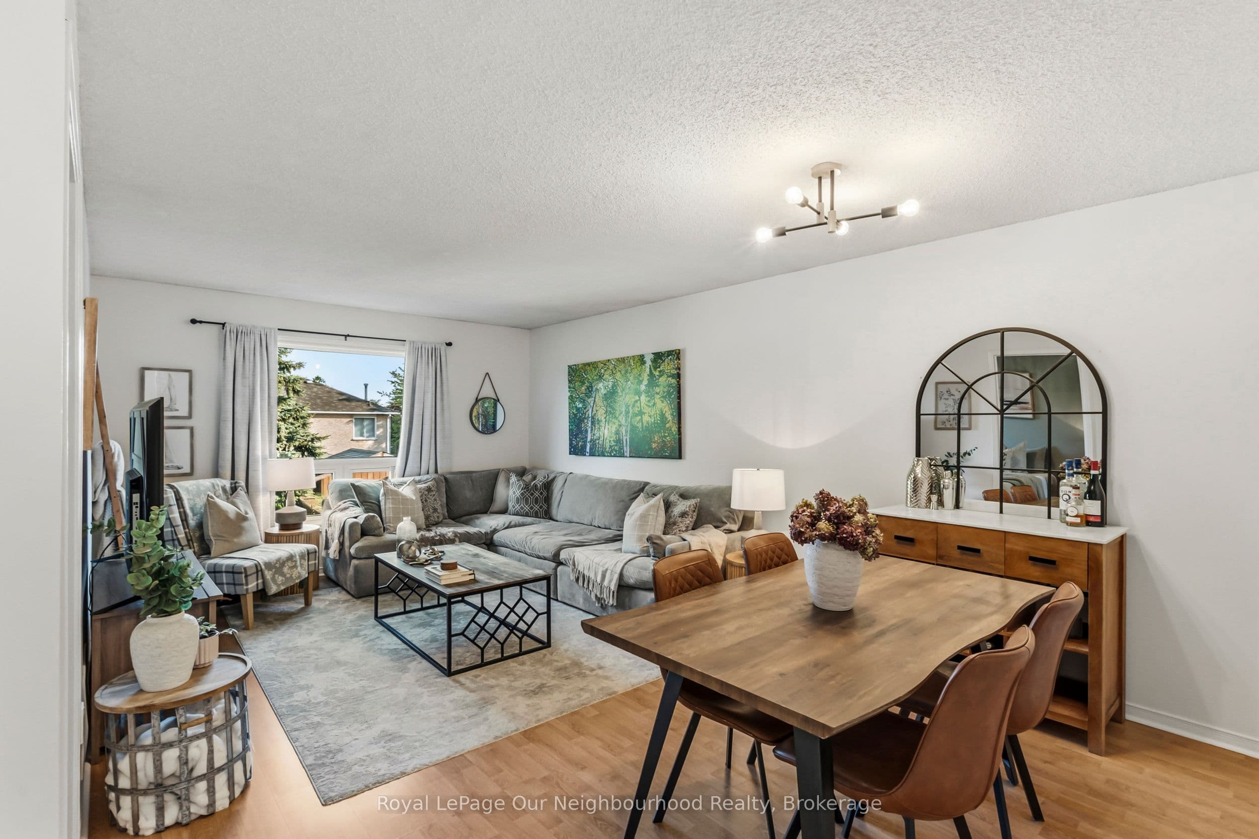 42 Glanville Crescent, Clarington, ON L1C 4L7