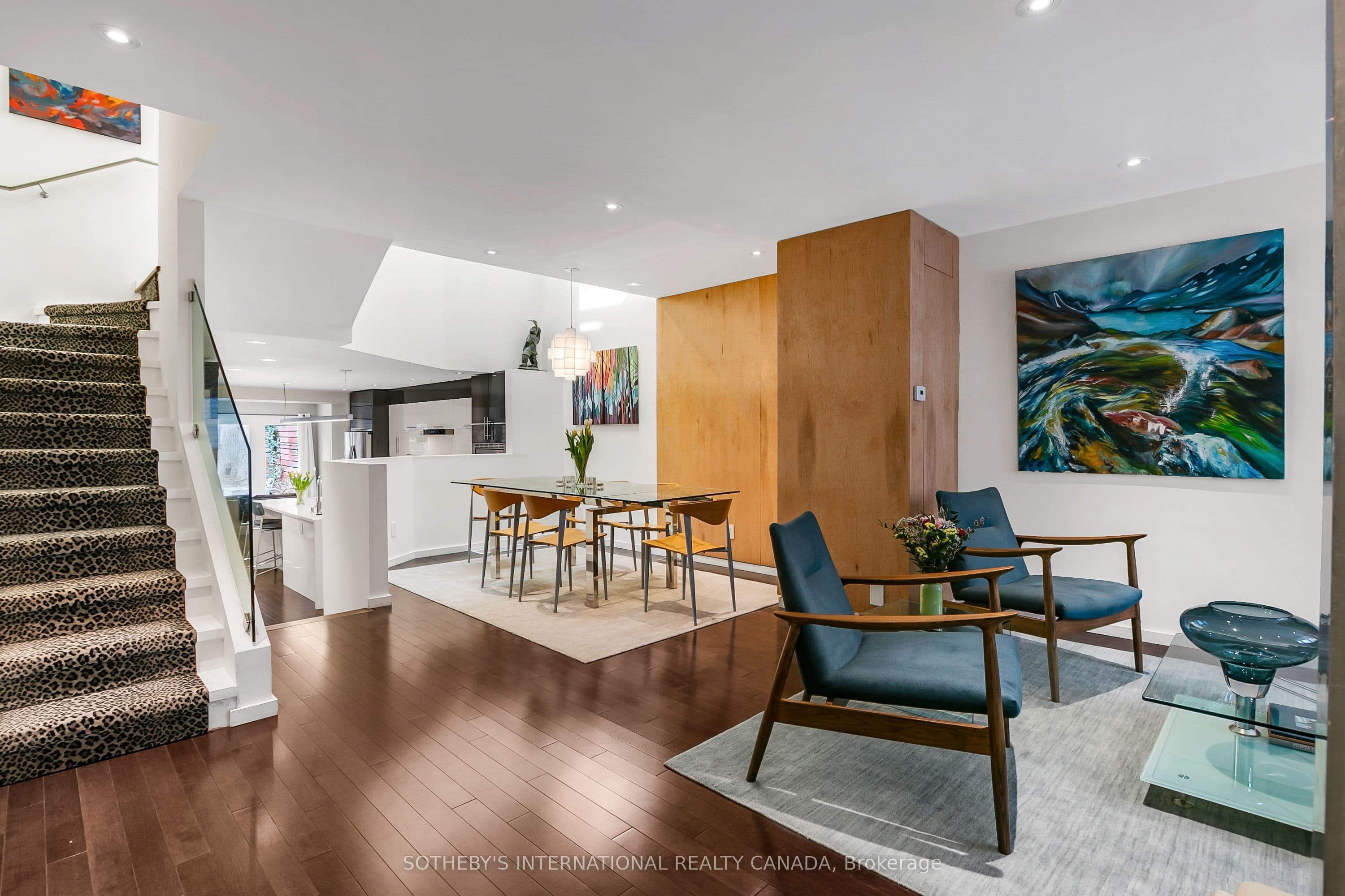 30 Sword Street, Toronto, ON M5A 3N2