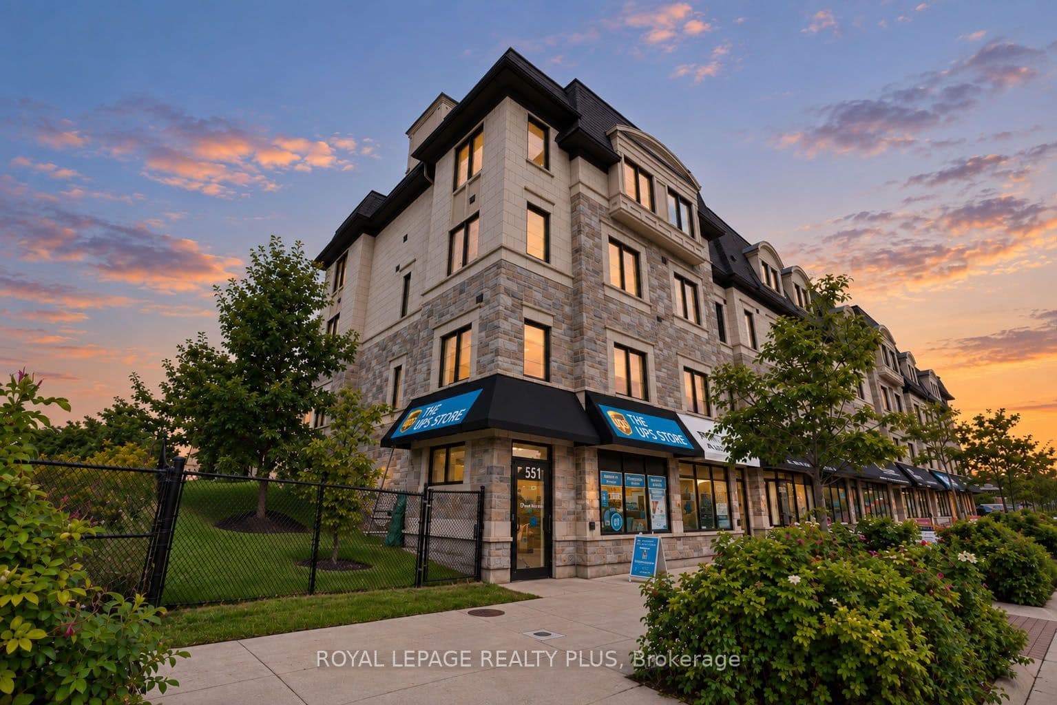 560 Rapids Lane, Mississauga, ON L5G 0A9