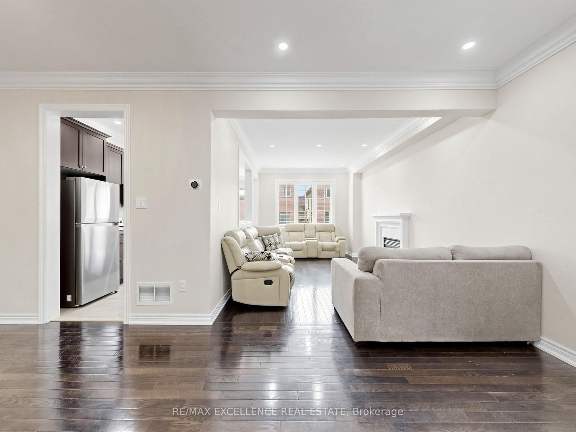 61 Campwood Crescent, Brampton, ON L6P 3S8