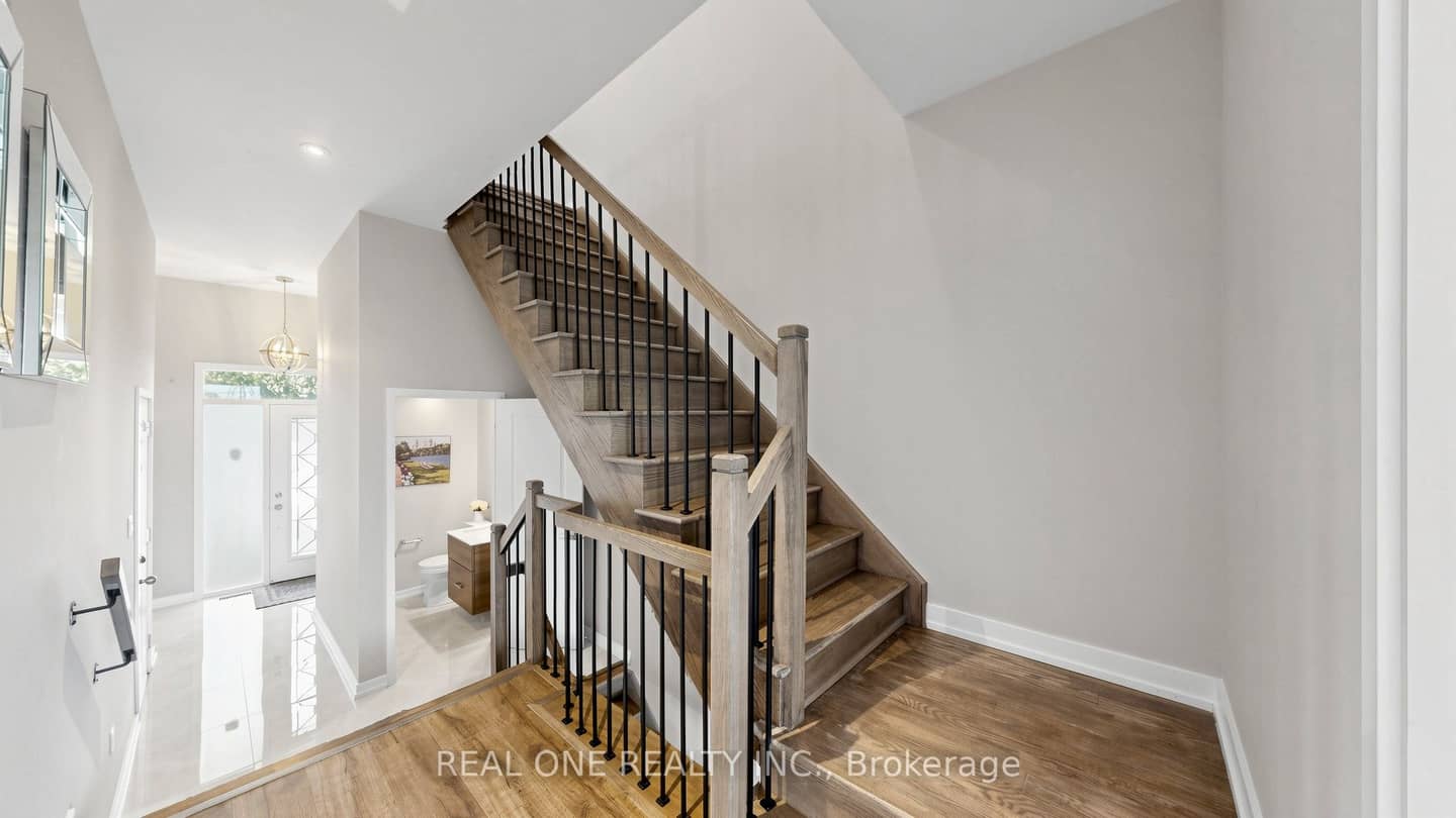 3151 Mintwood Circle, Oakville, ON L6H 0N9
