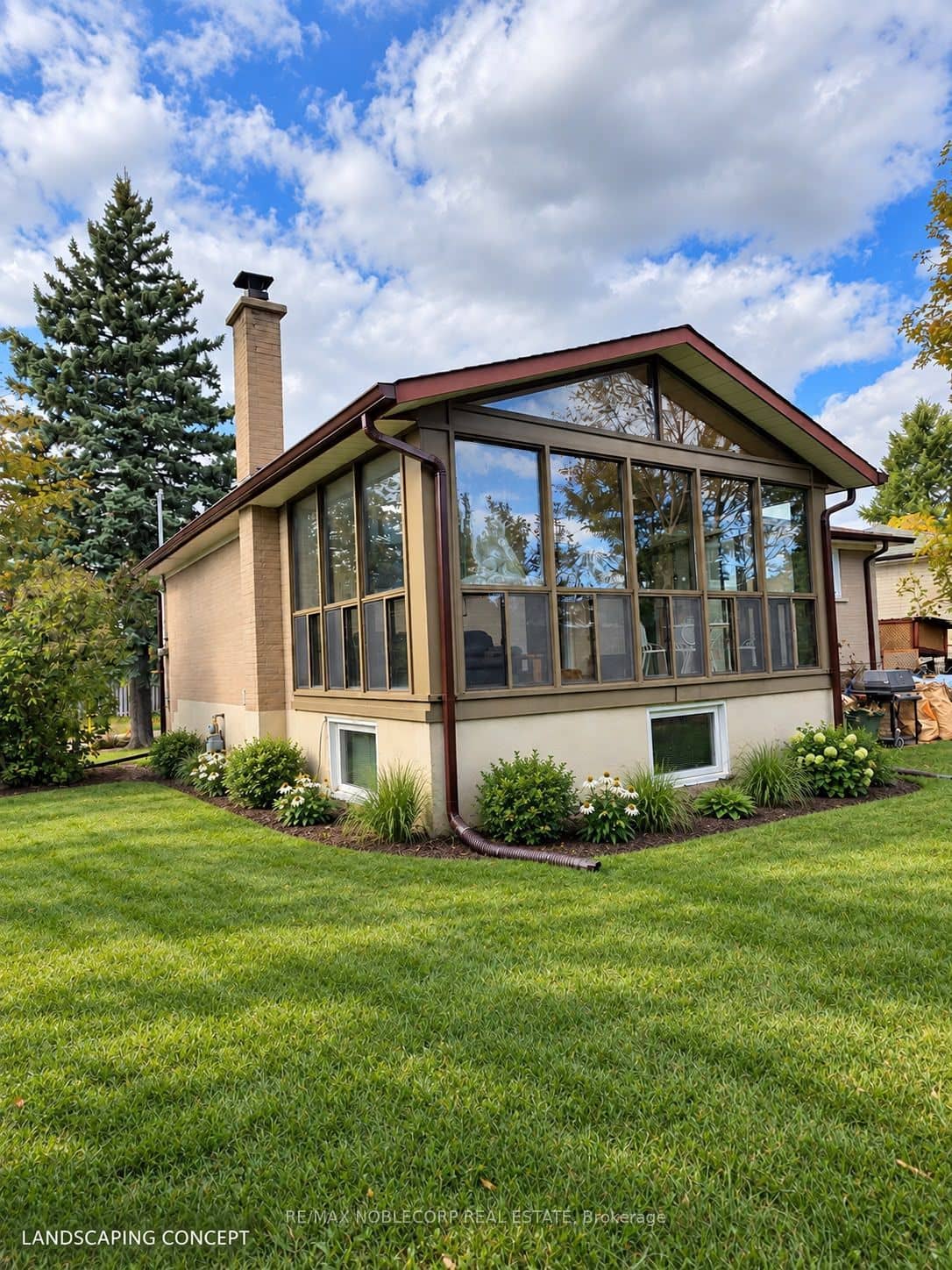 5 Conamore Crescent, Toronto, ON M3J 1H2