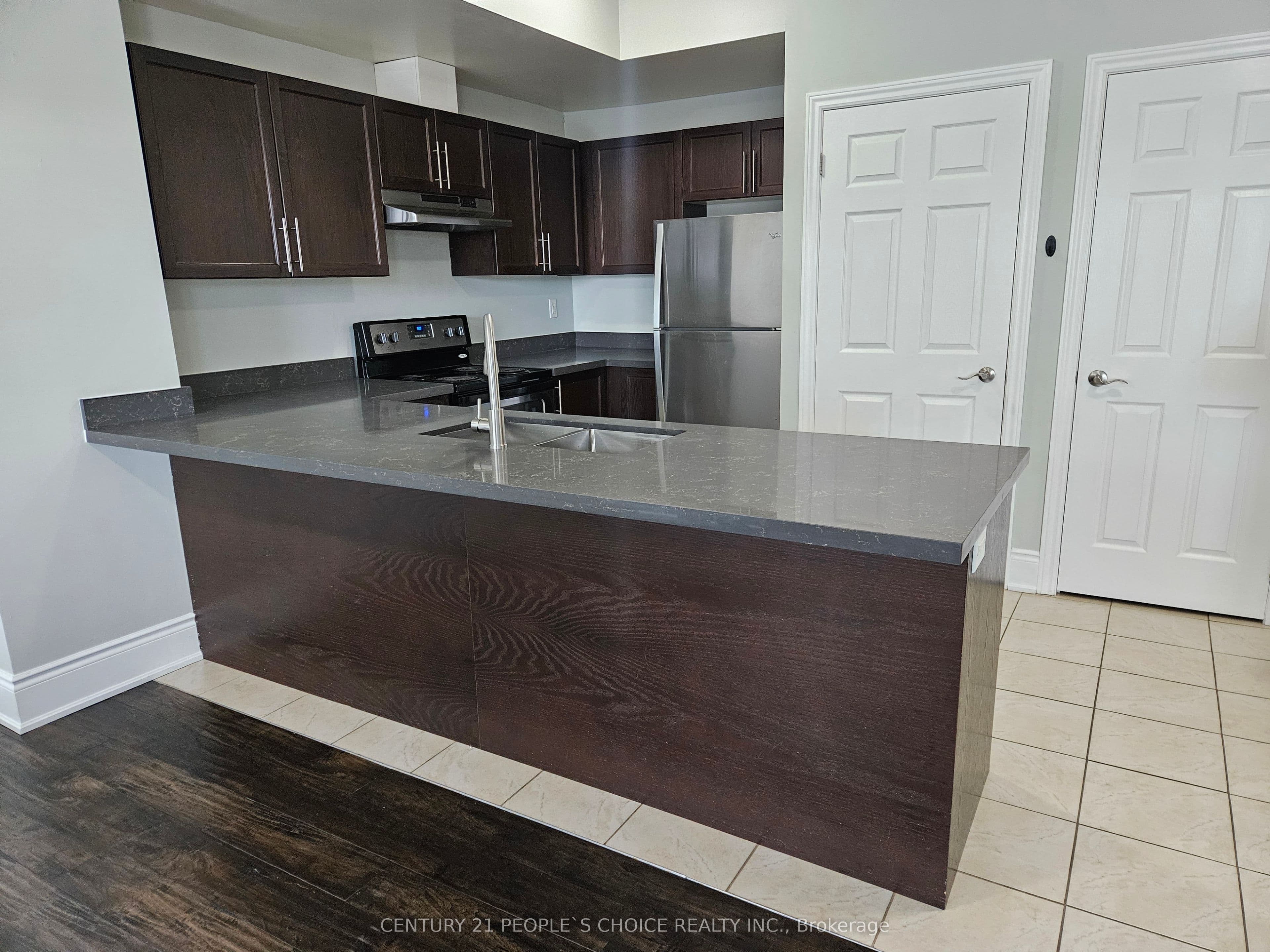 2420 Baronwood Drive 28-04, Oakville, ON L6M 0J7