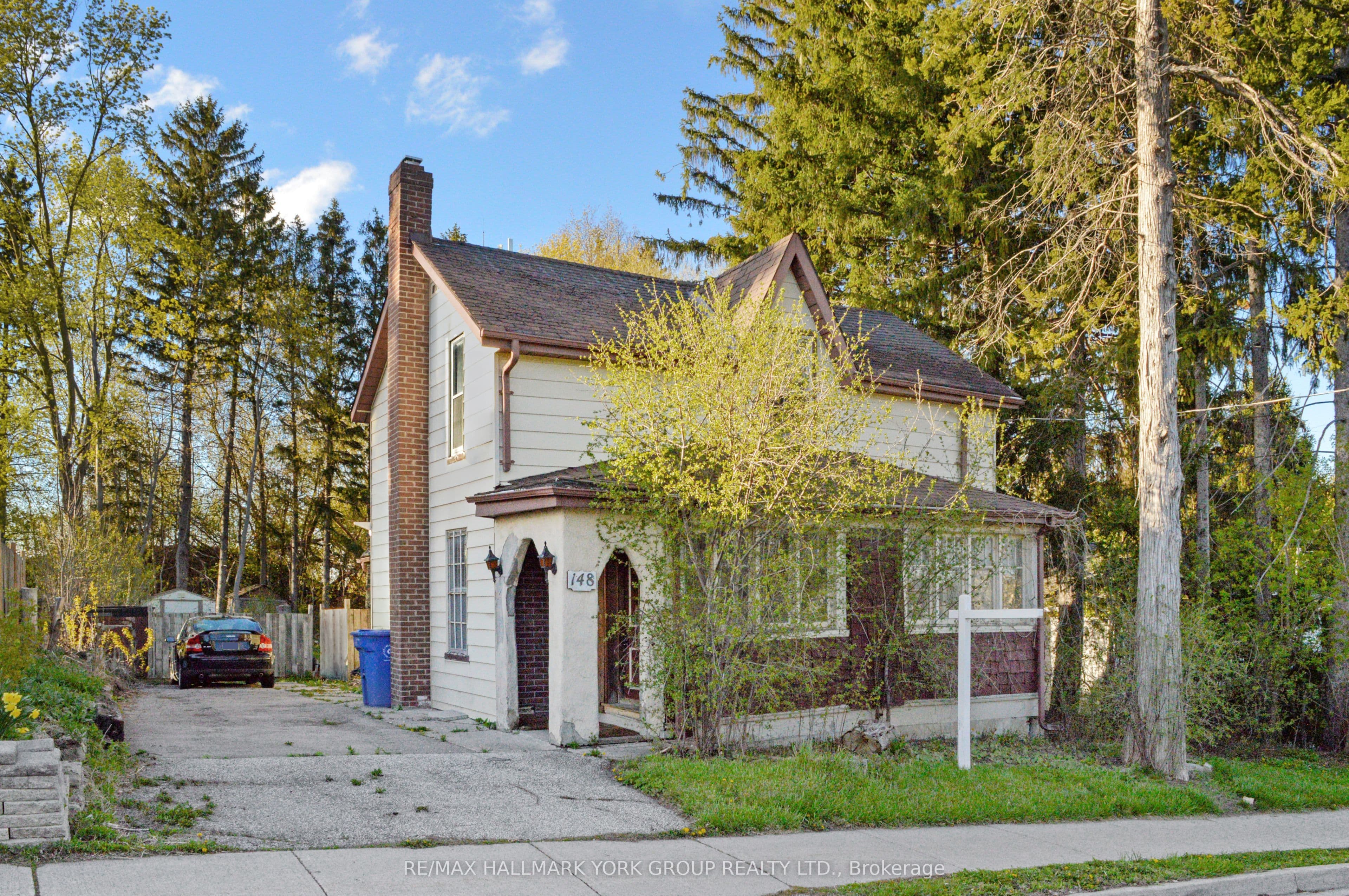 148 Centre Street, Aurora, ON L4G 1K1
