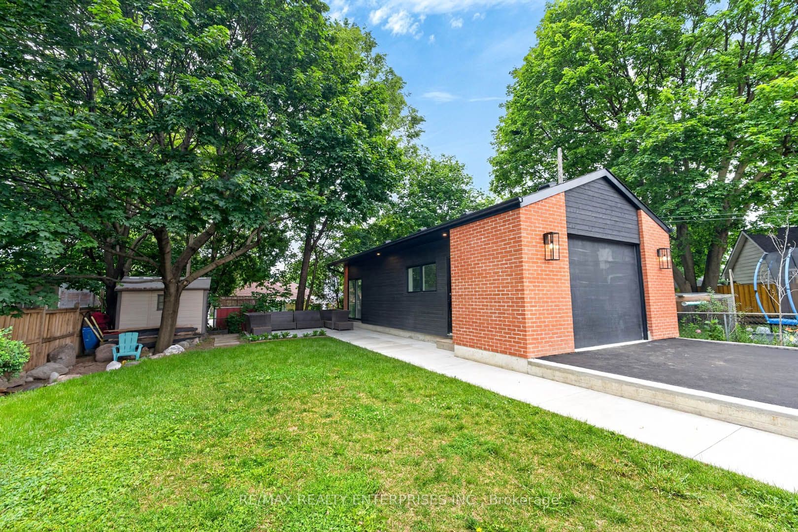 233 Rosemount Avenue, Toronto, ON M9N 3C5