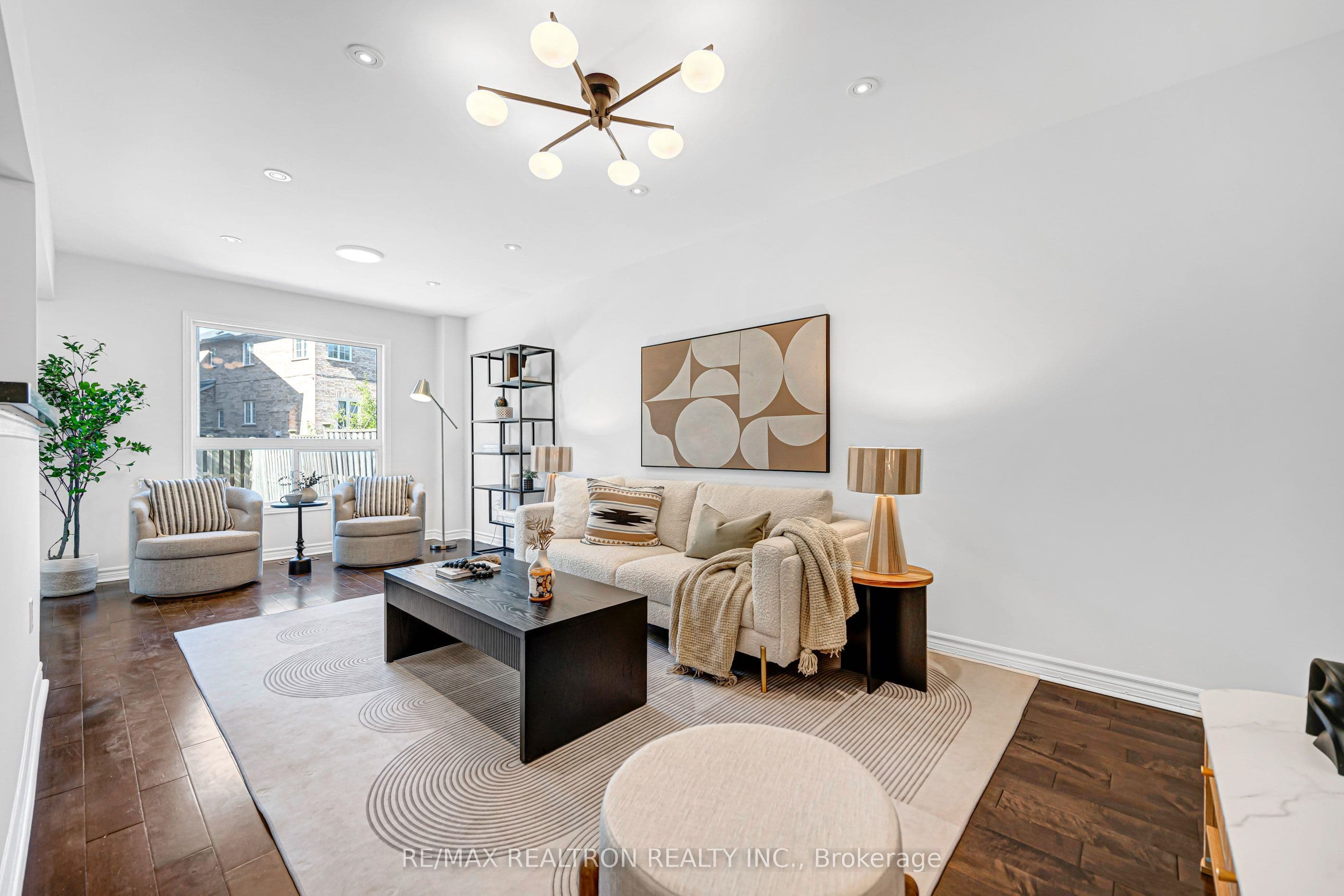 14 Cobblehill Court, Markham, ON L6C 3E9