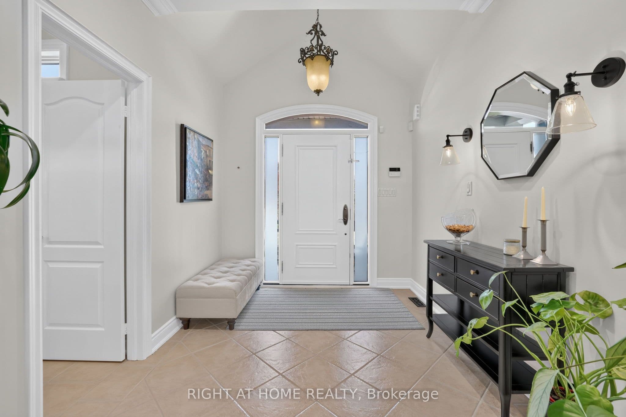 66 Sanremo Court, Vaughan, ON L4H 1K5